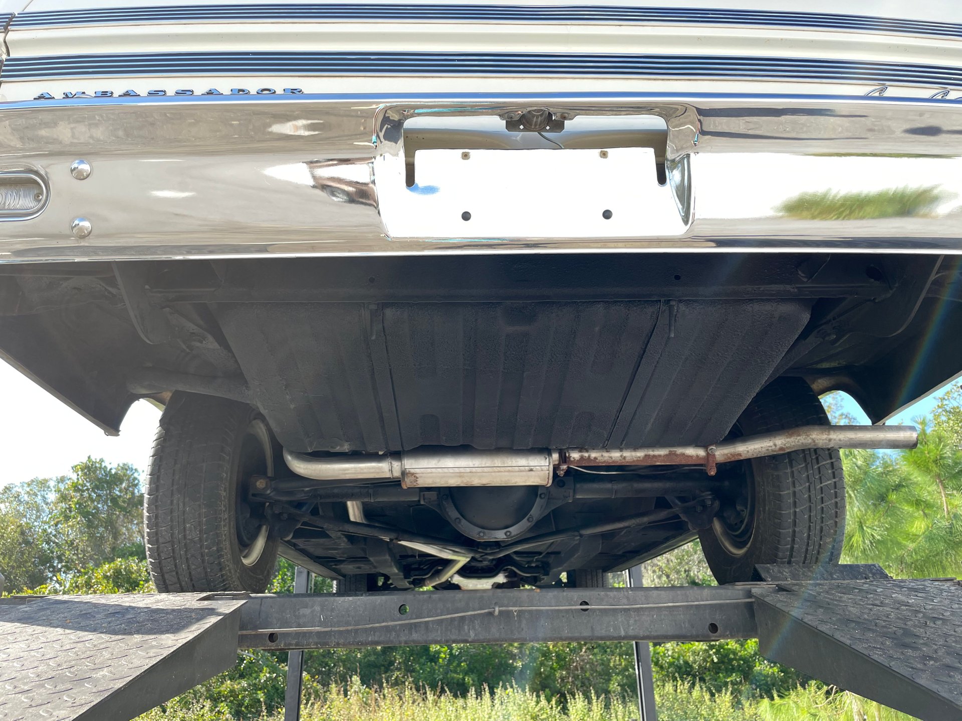Vehicle photo 47