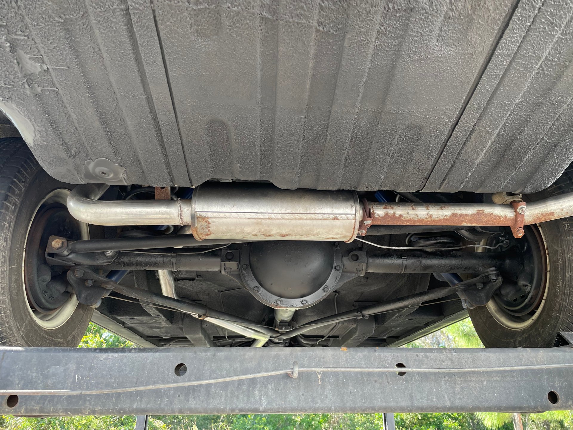 Vehicle photo 48