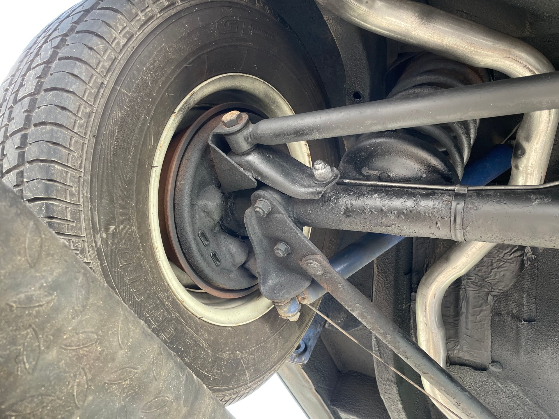 Vehicle photo 50