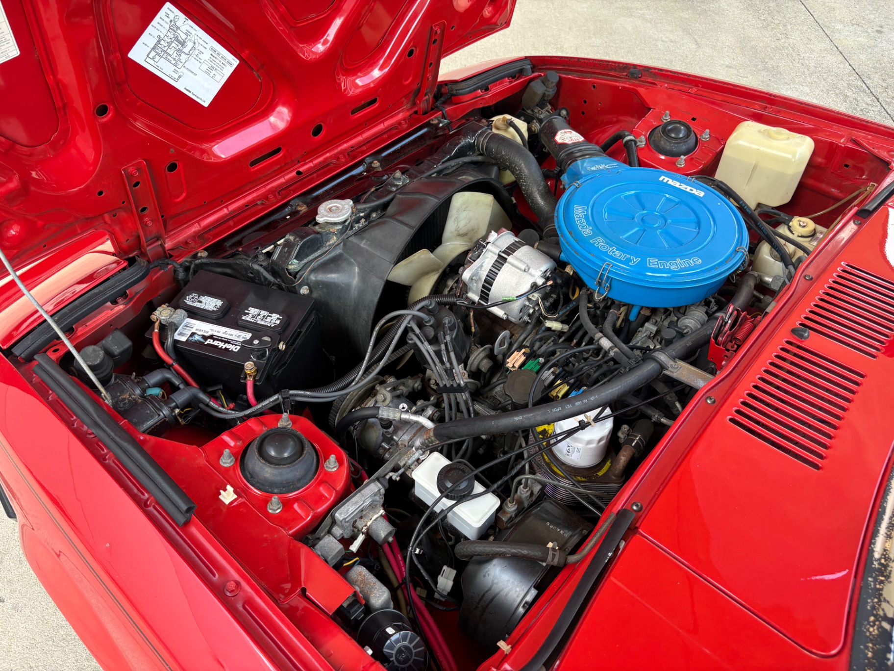 Vehicle photo 30