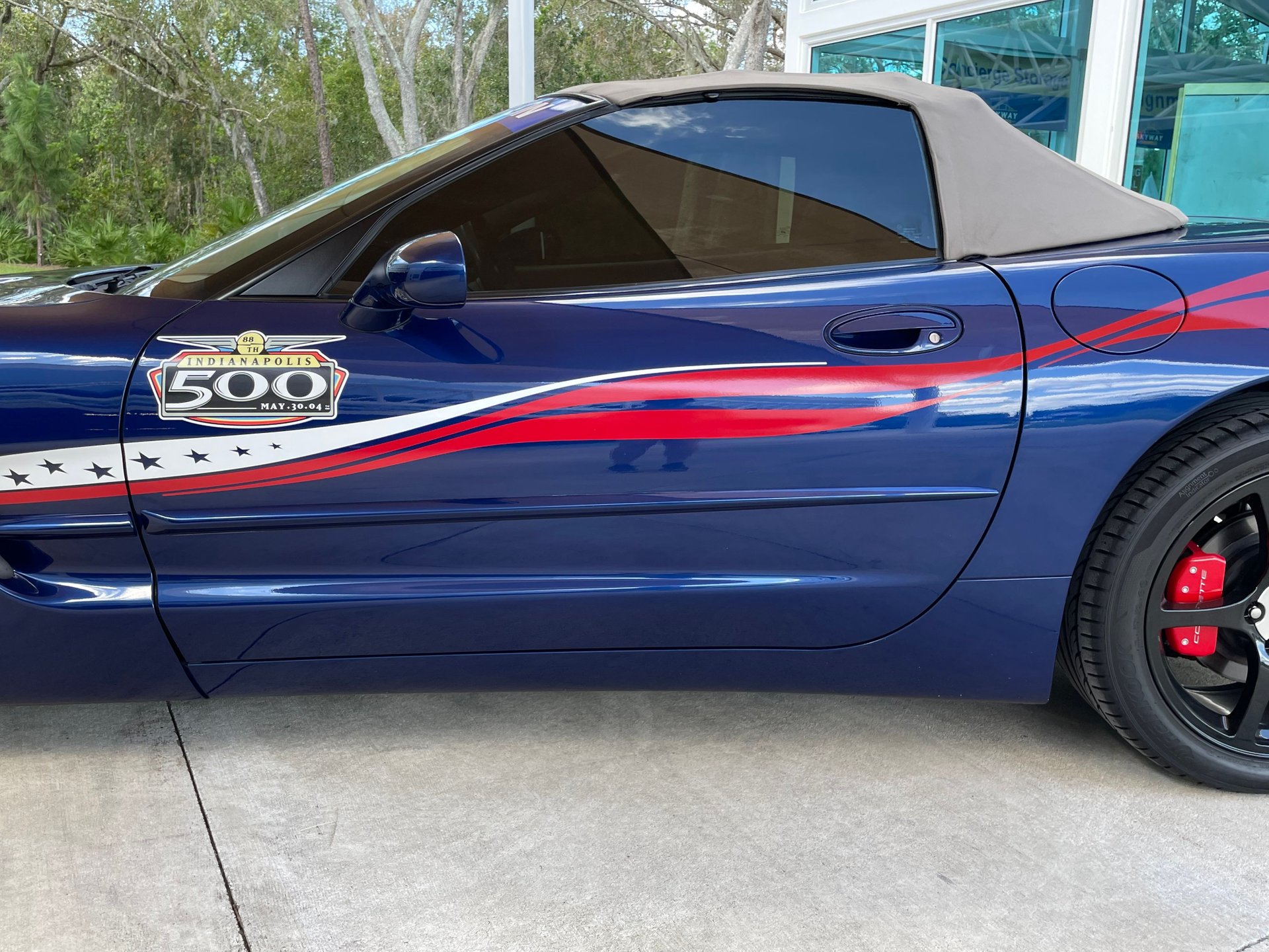 Vehicle photo 20