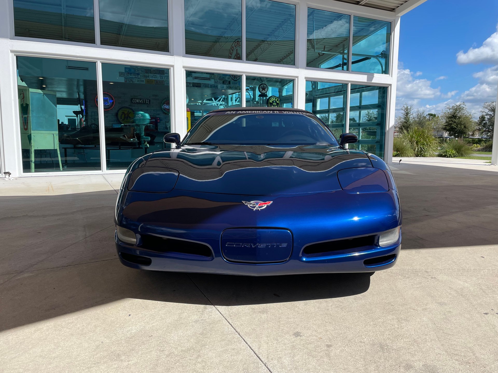 Vehicle photo 4