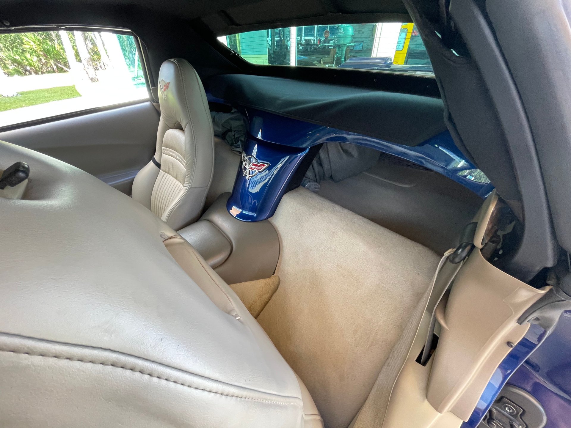 Vehicle photo 35