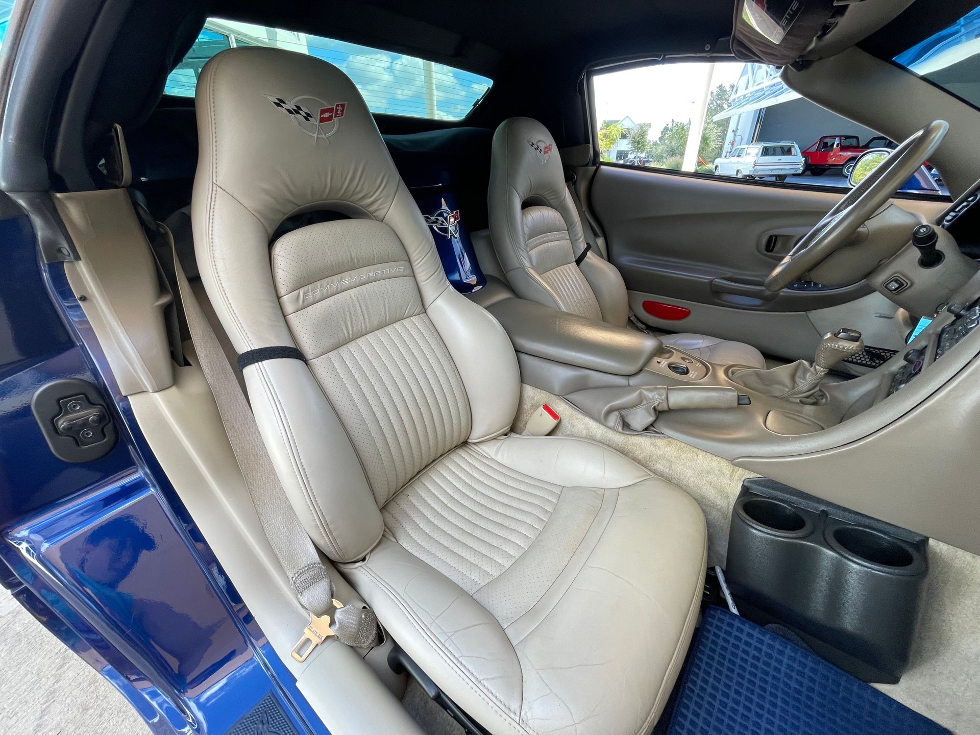 Vehicle photo 39