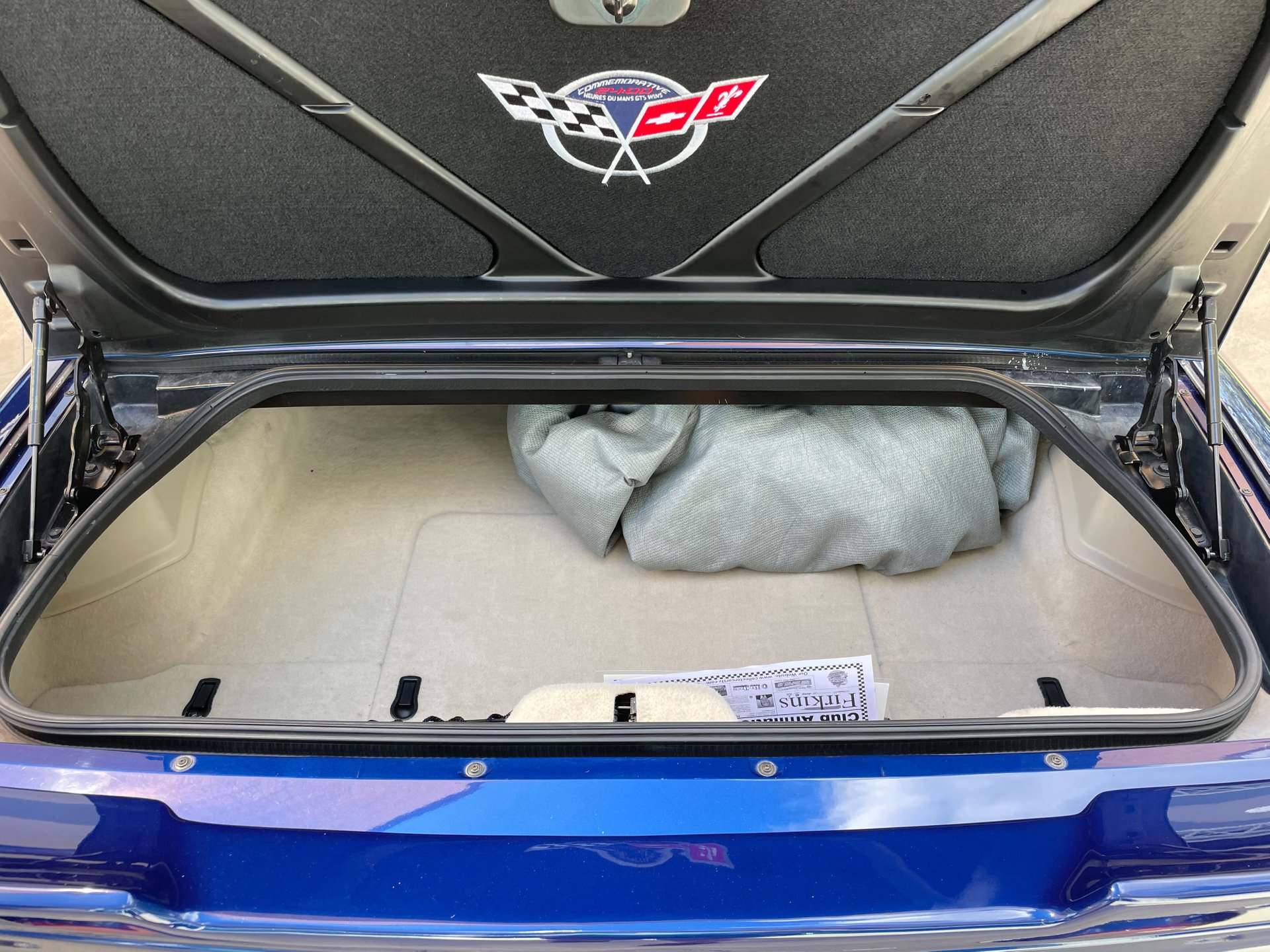 Vehicle photo 44