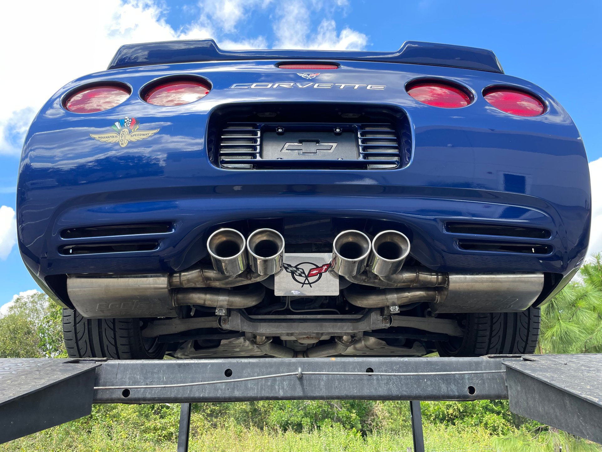 Vehicle photo 52