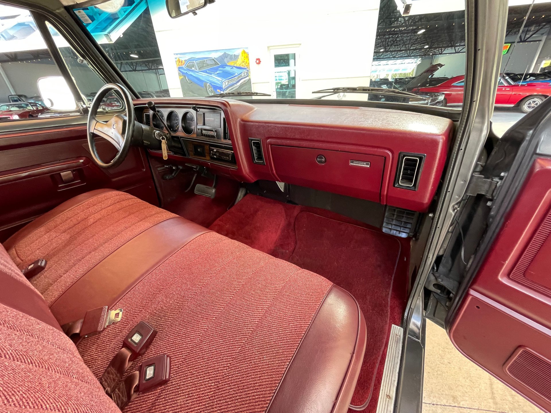 Vehicle photo 38