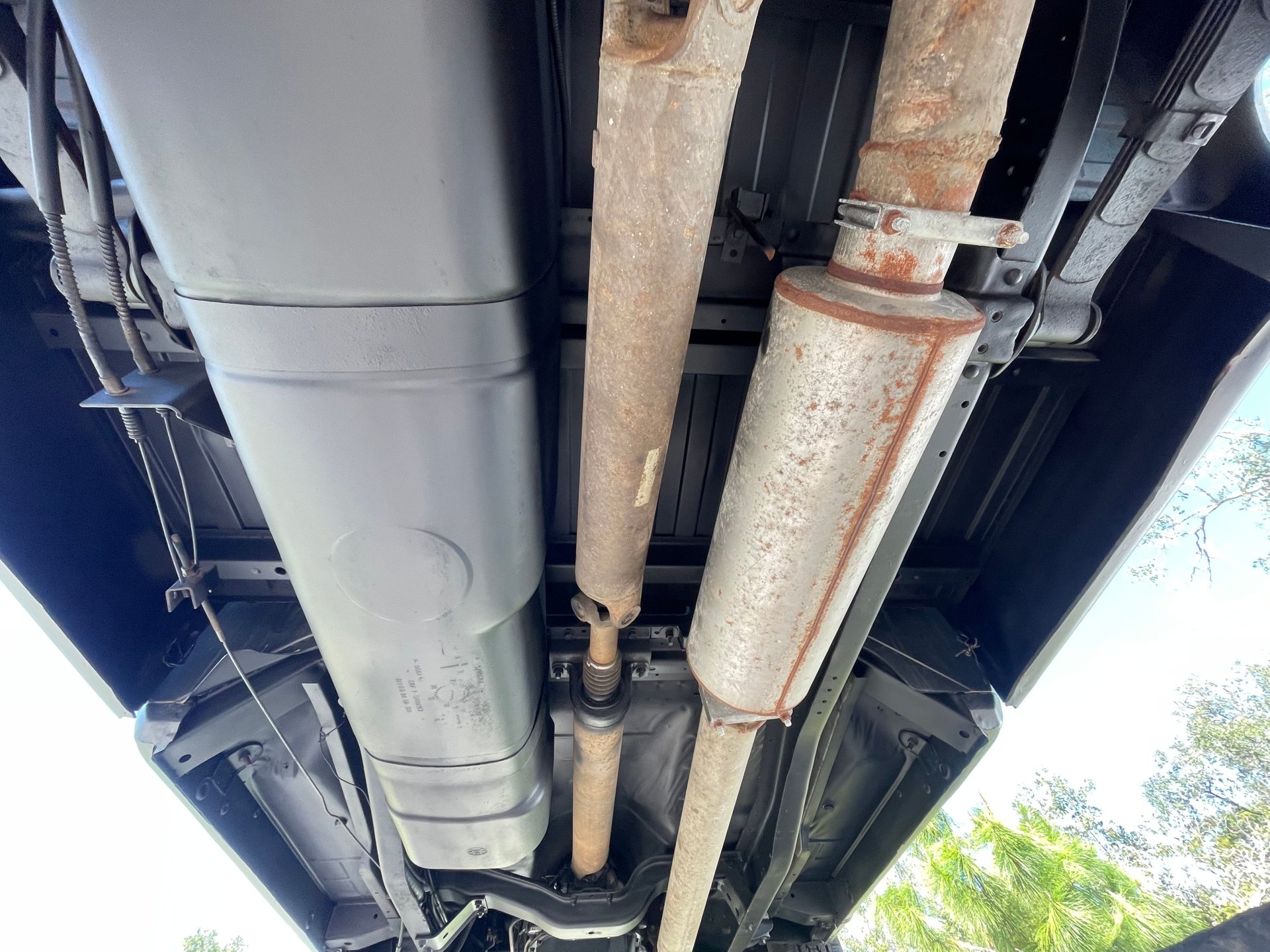 Vehicle photo 49