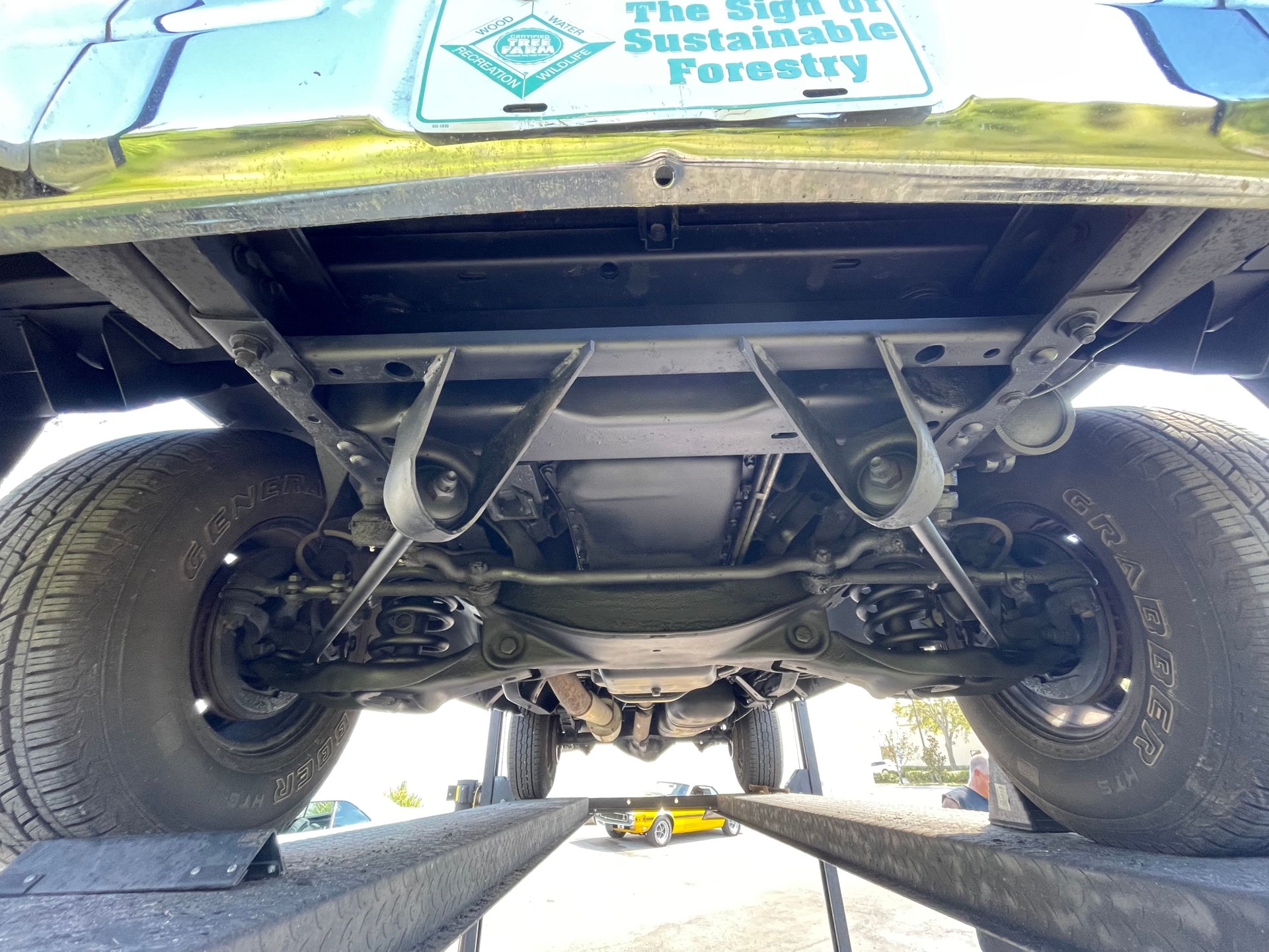 Vehicle photo 57