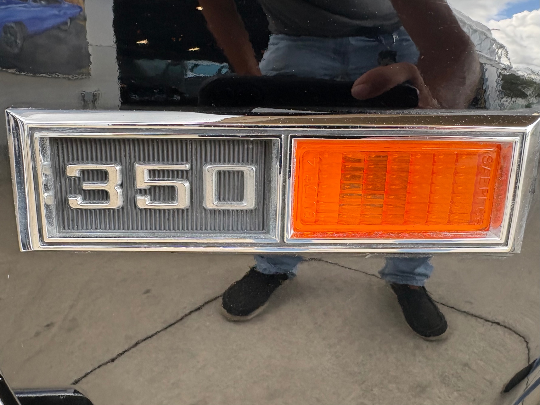 Vehicle photo 24