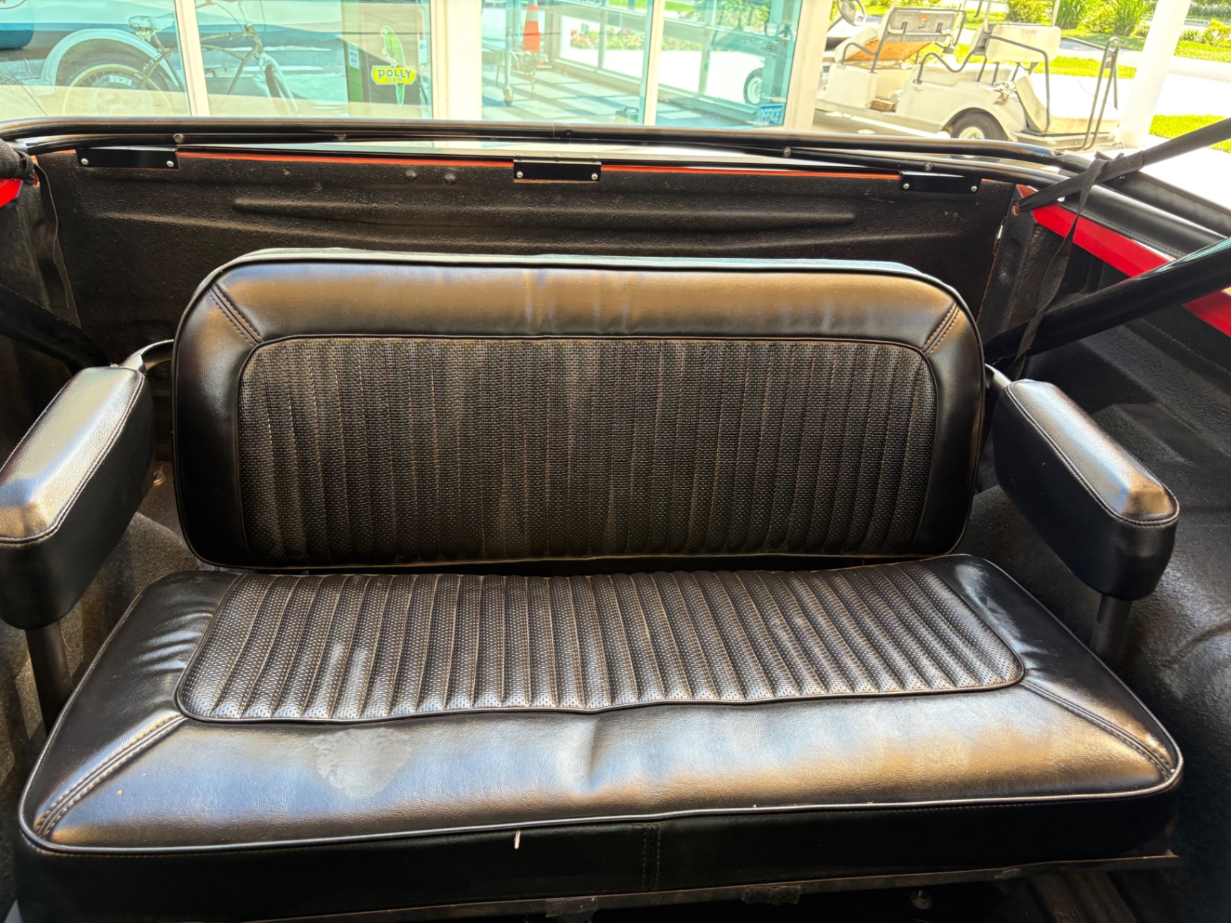 Vehicle photo 38
