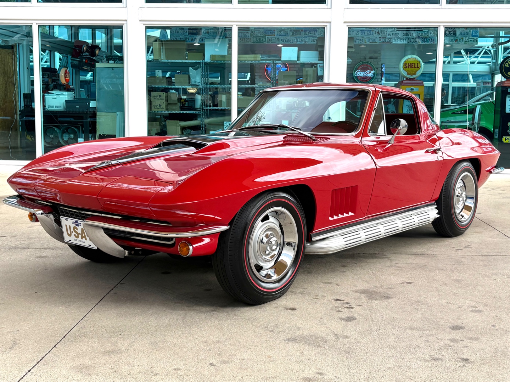 Vehicle photo 12