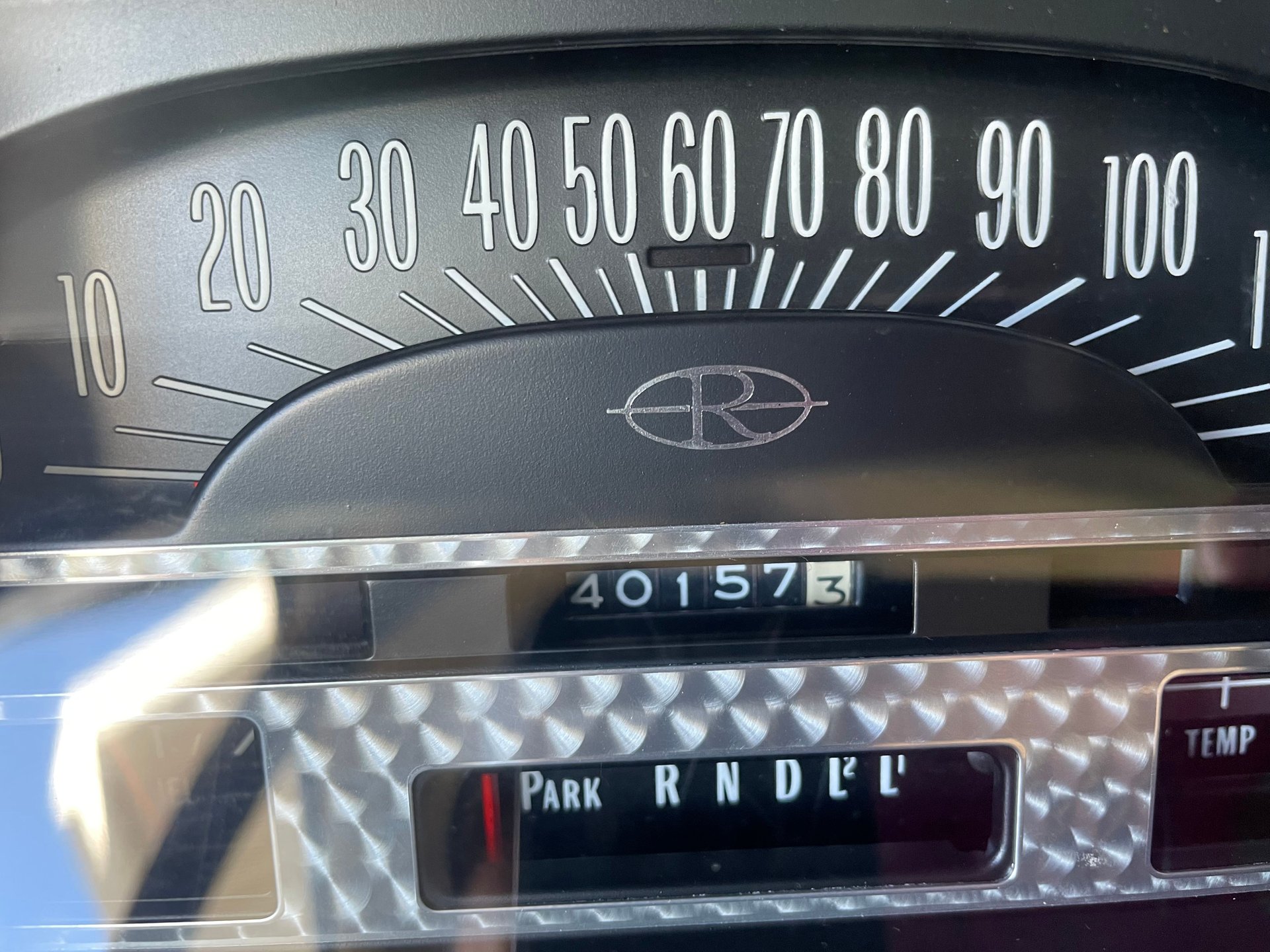 Vehicle photo 27