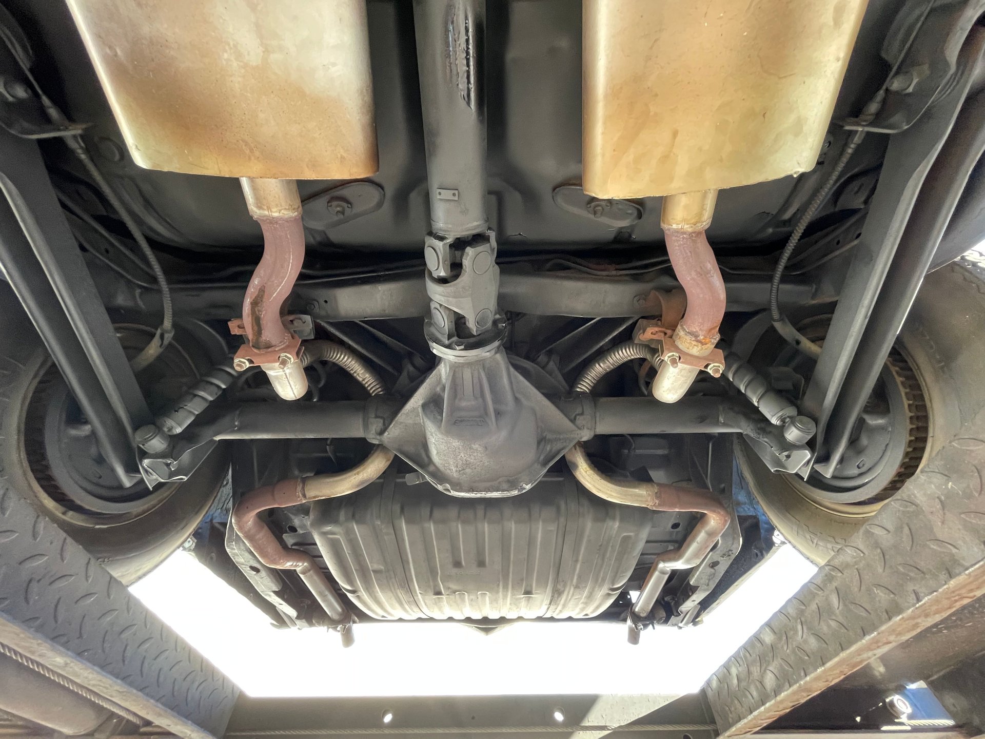 Vehicle photo 57