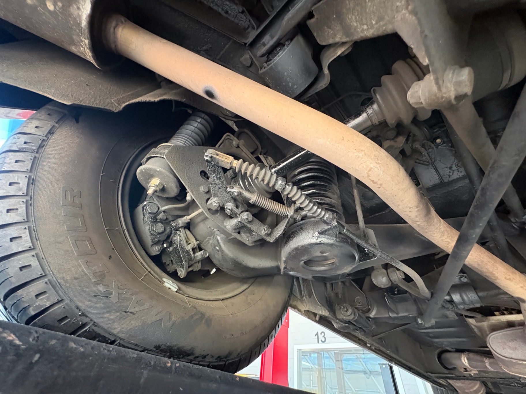 Vehicle photo 50