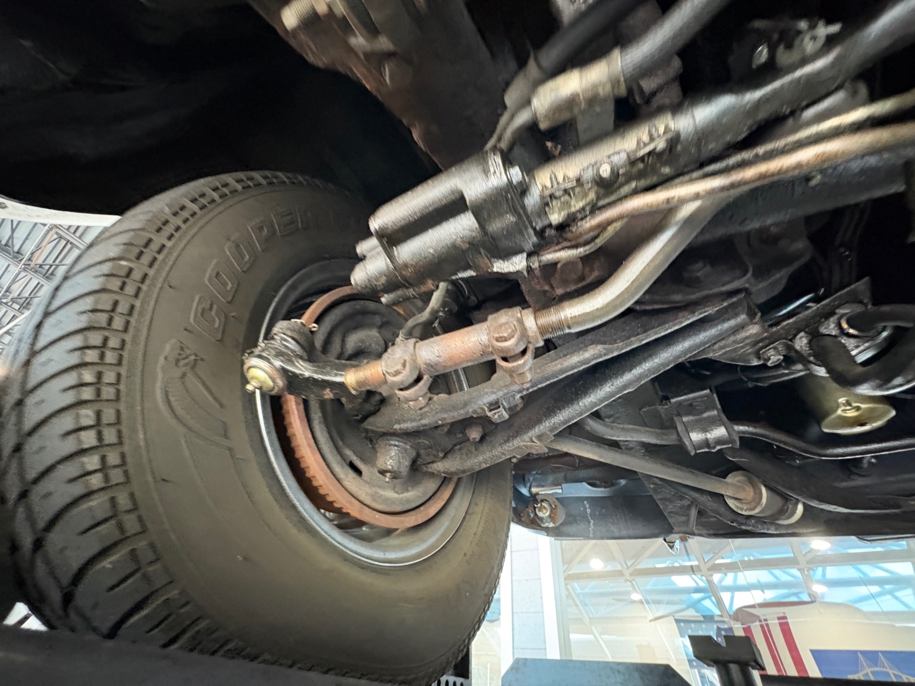 Vehicle photo 52