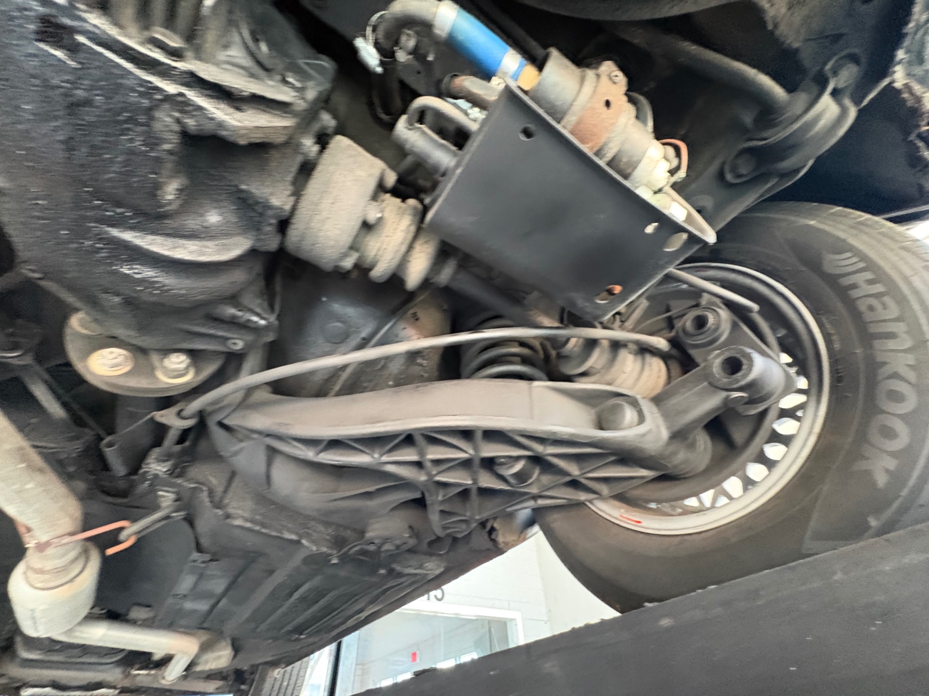 Vehicle photo 43