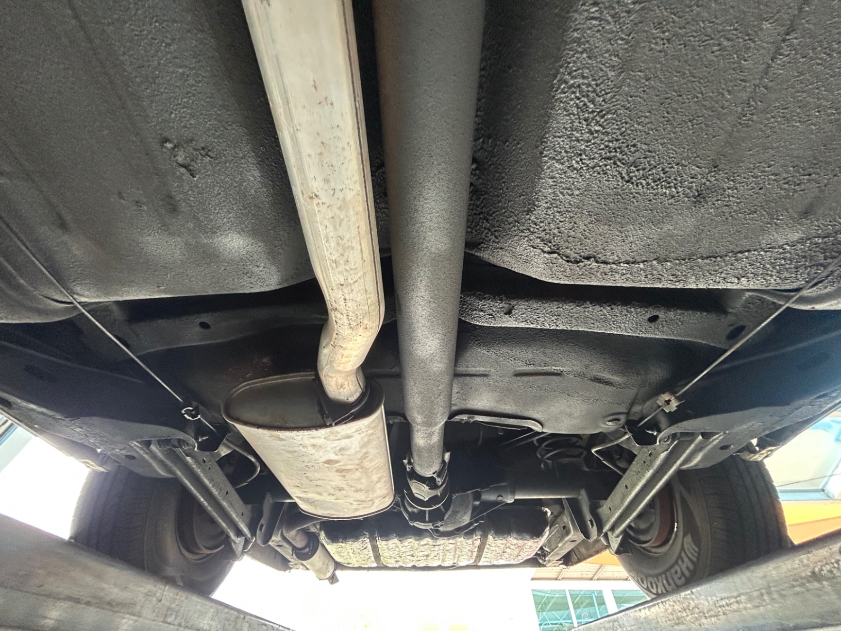 Vehicle photo 54