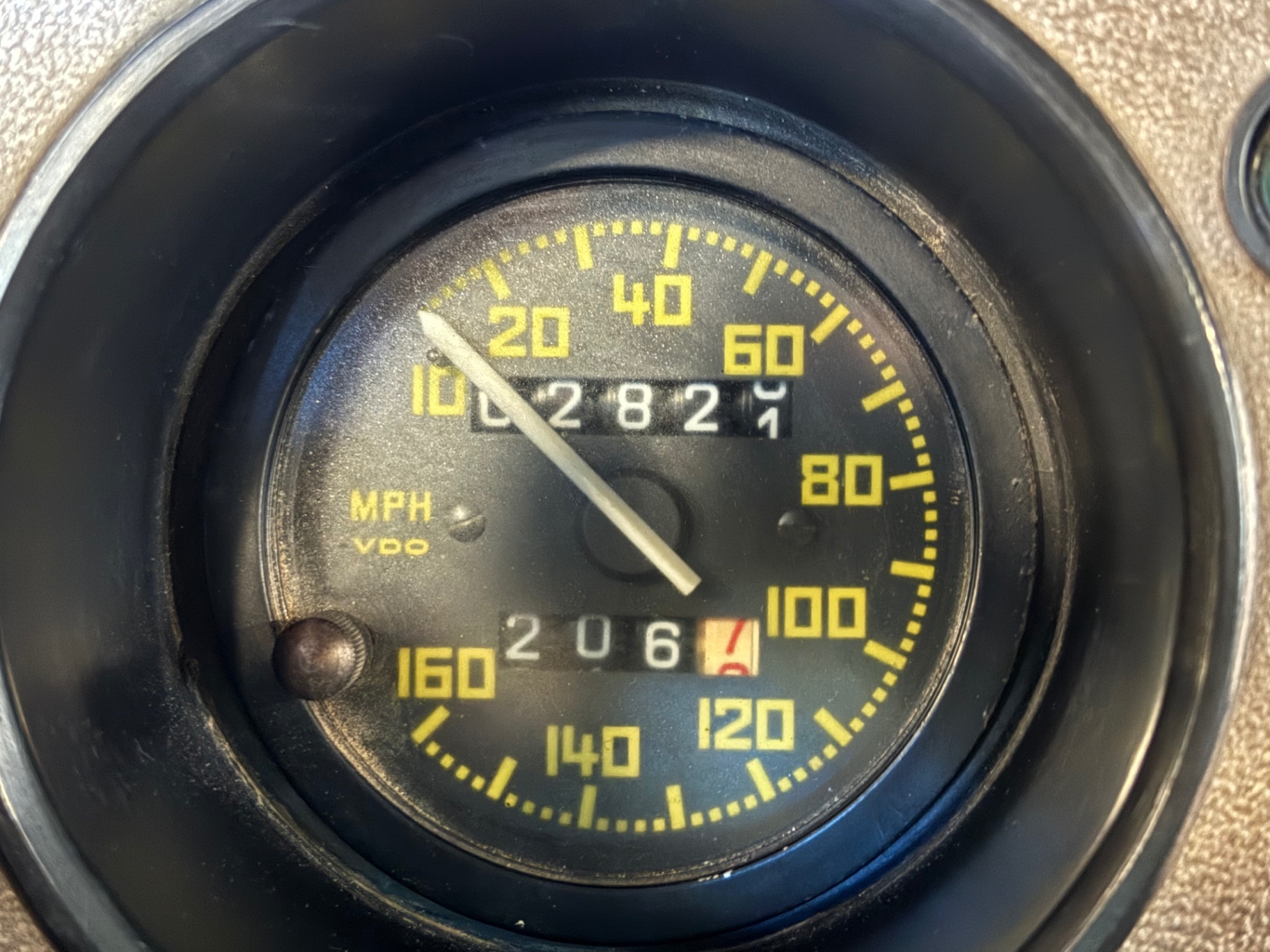 Vehicle photo 24