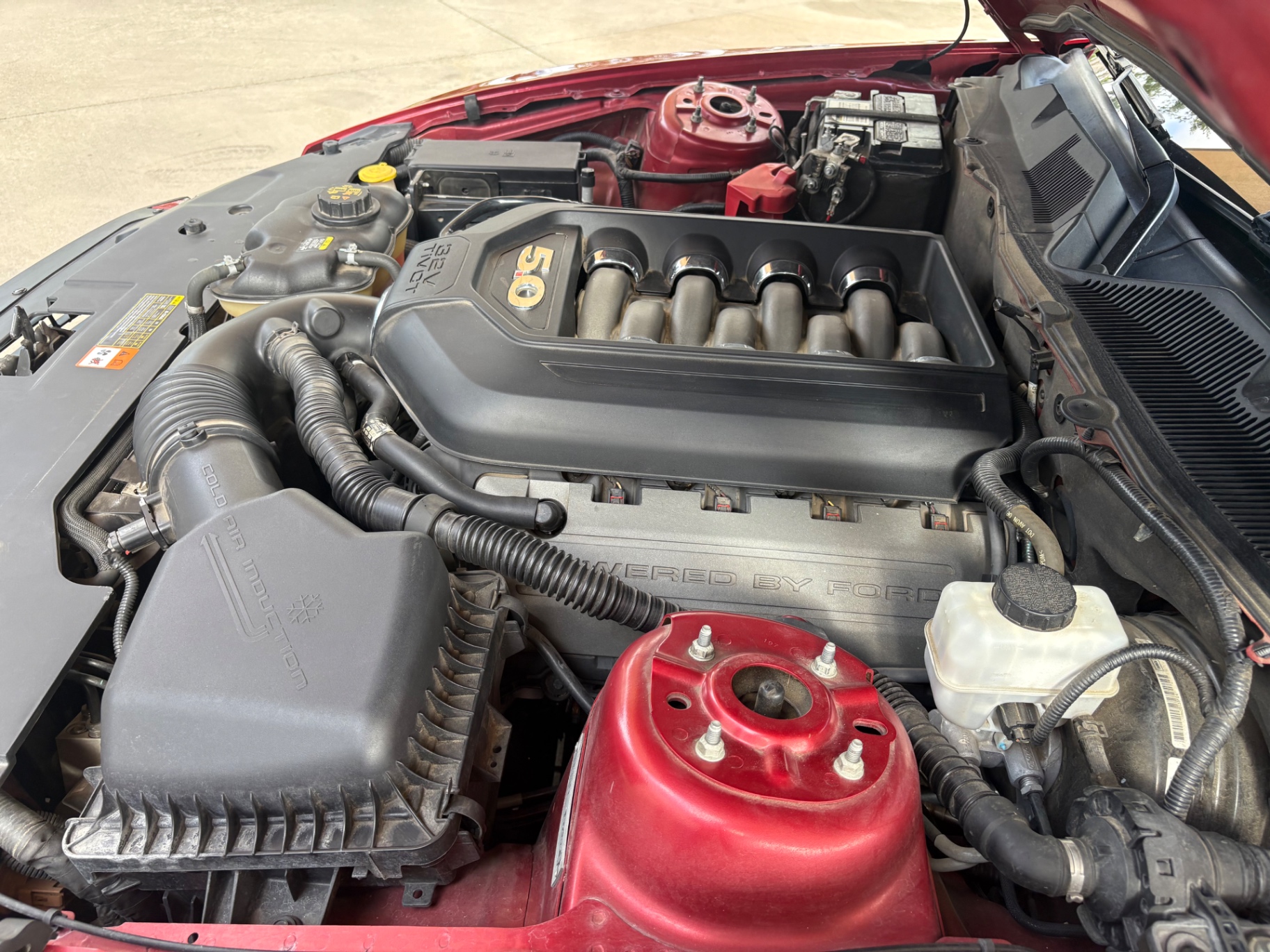 Vehicle photo 33