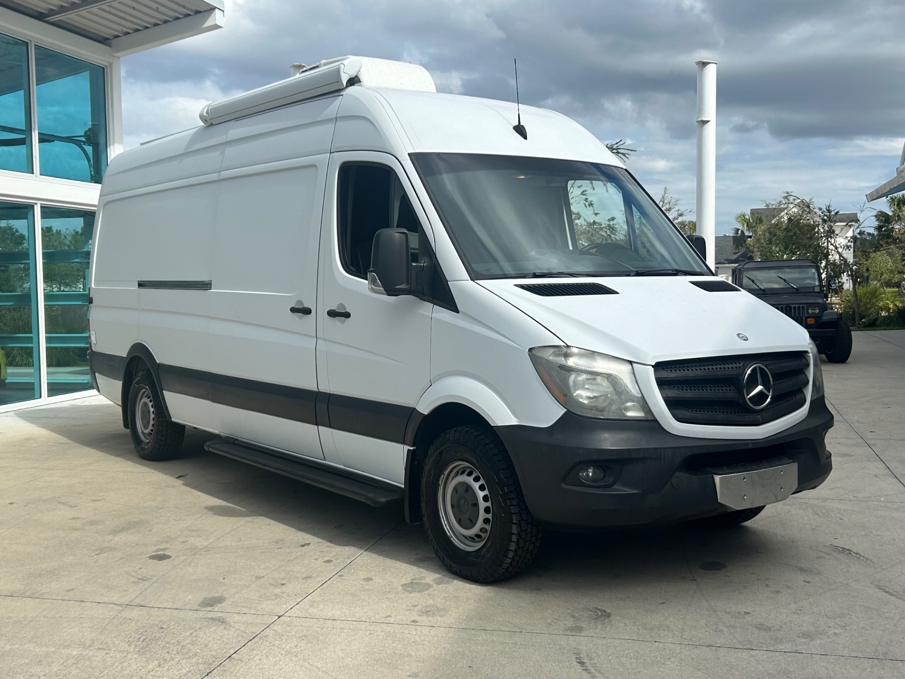 2014 Mercedes-Benz Sprinter Cargo Van Base photo 3