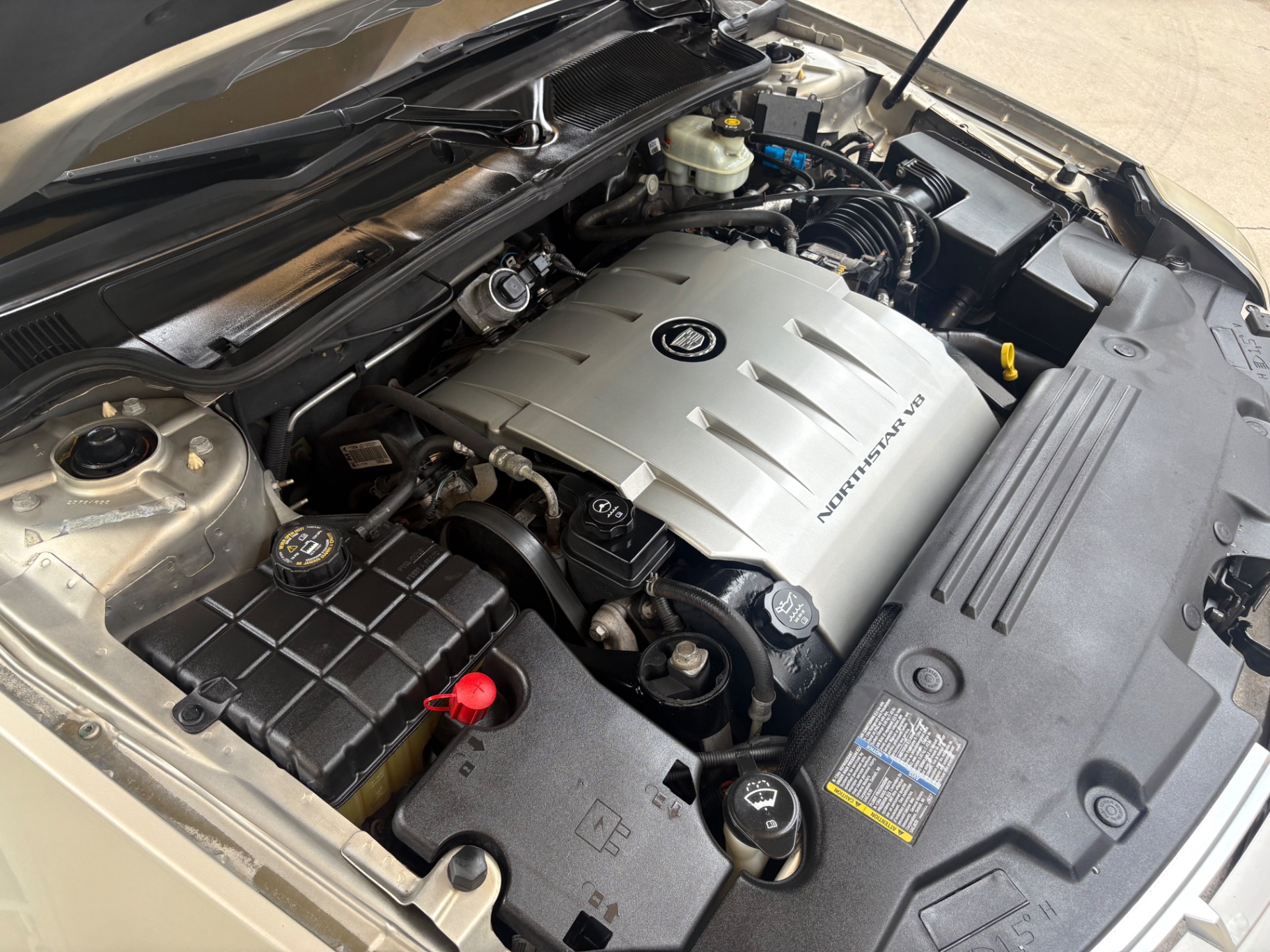Vehicle photo 25