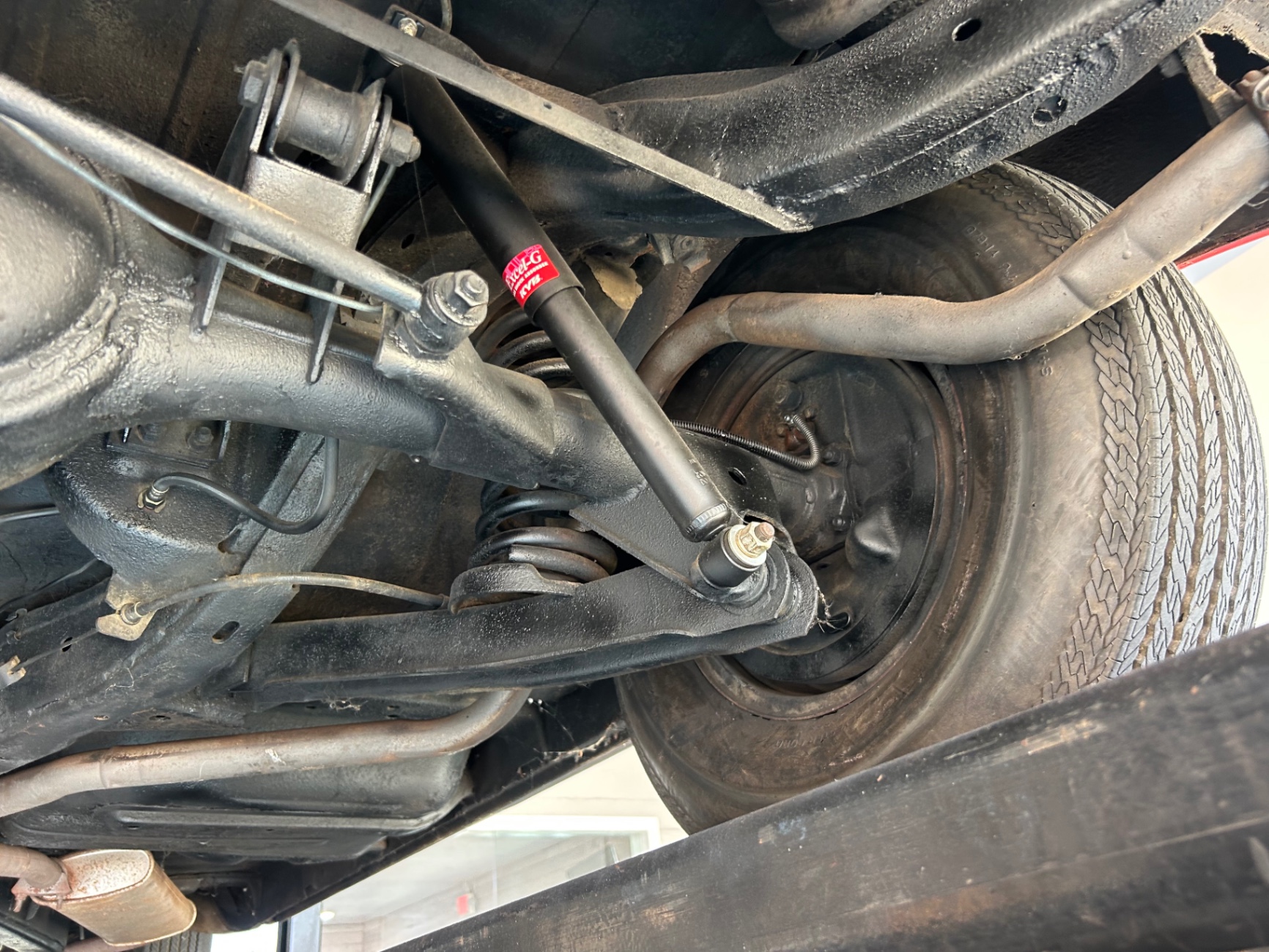 Vehicle photo 48