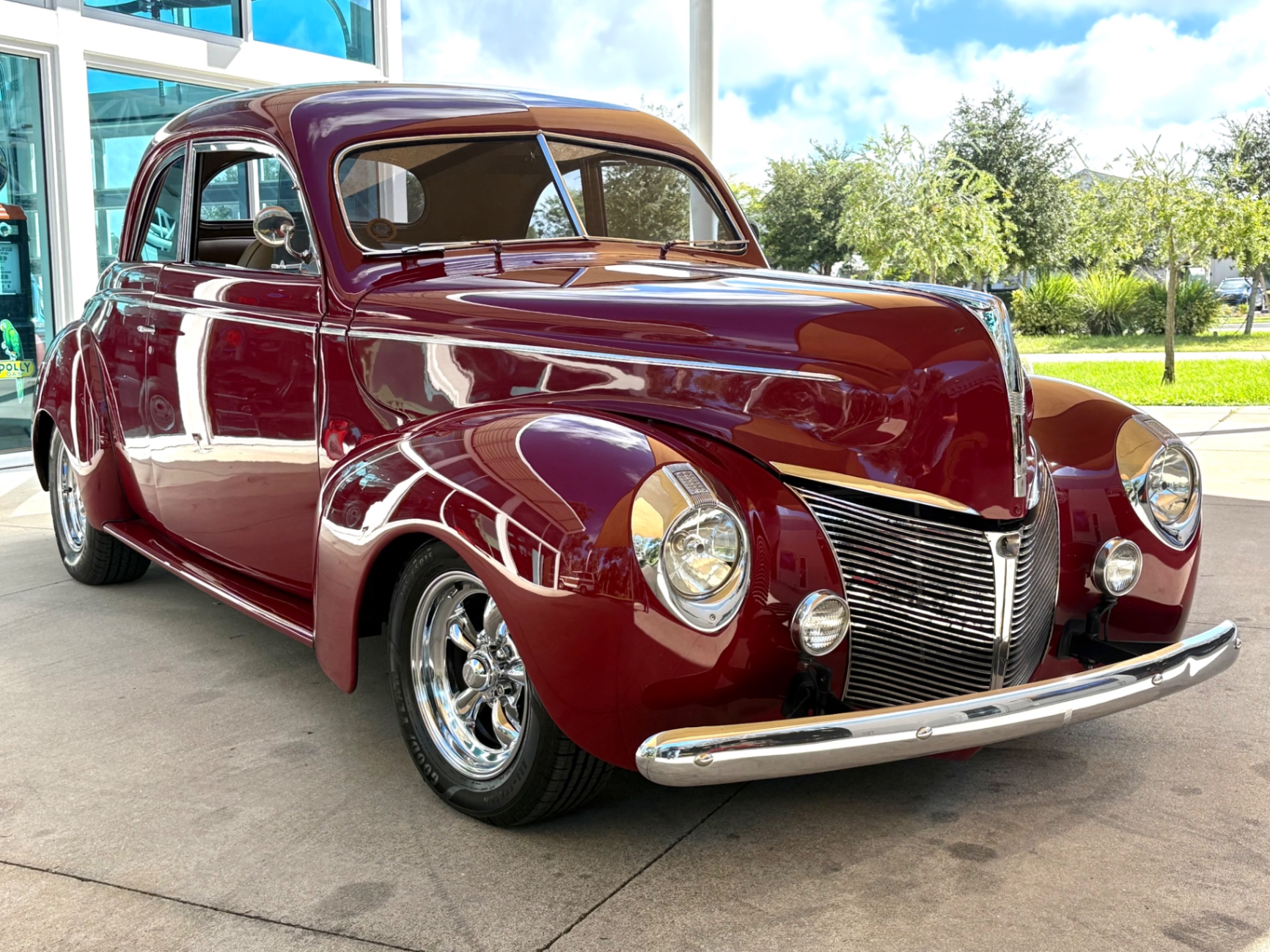 Vehicle photo 3