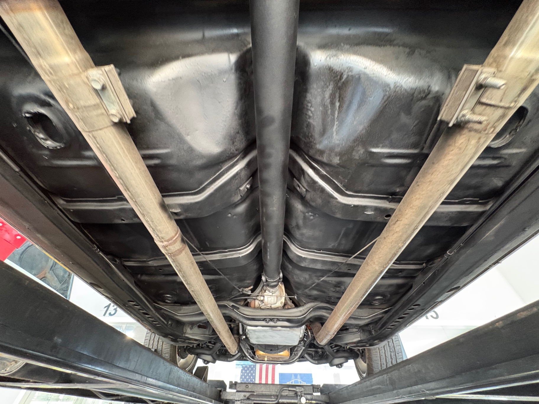 Vehicle photo 56