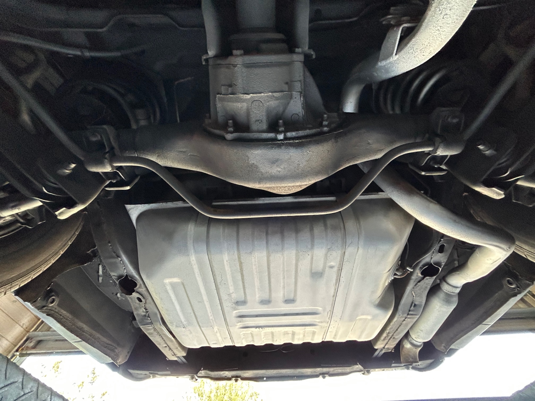Vehicle photo 38