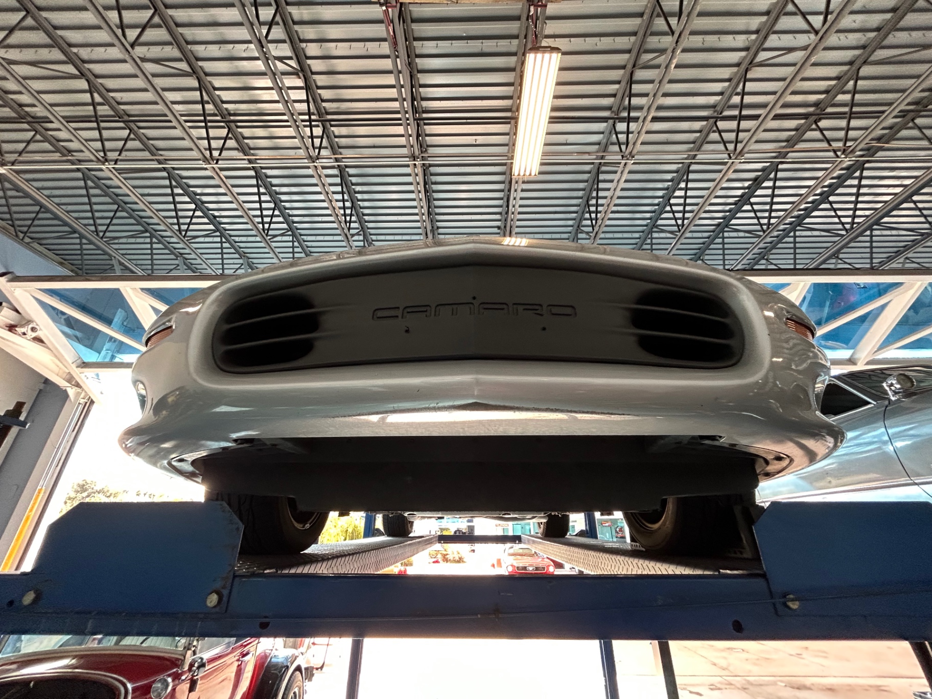 Vehicle photo 36
