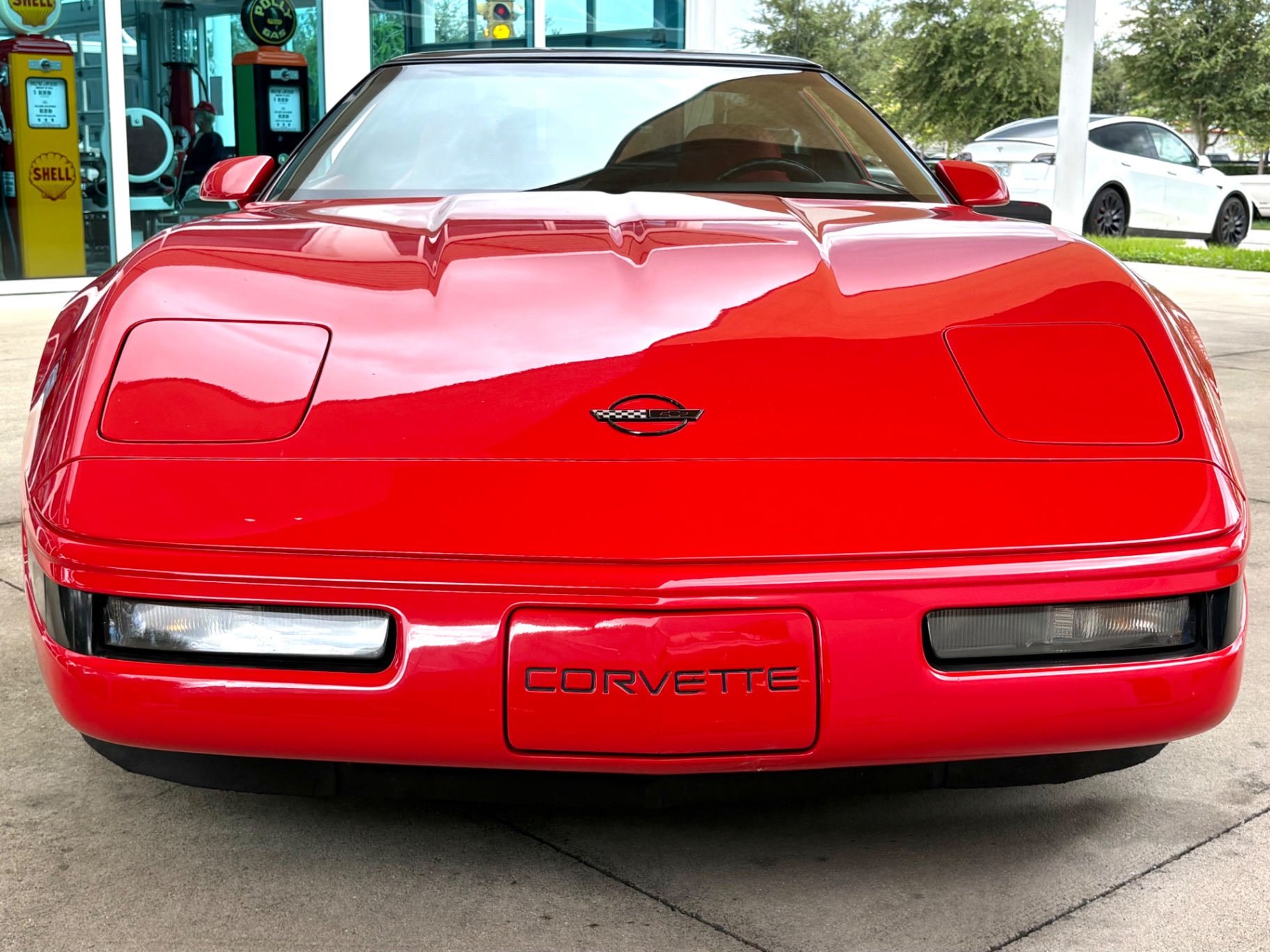 Vehicle photo 2
