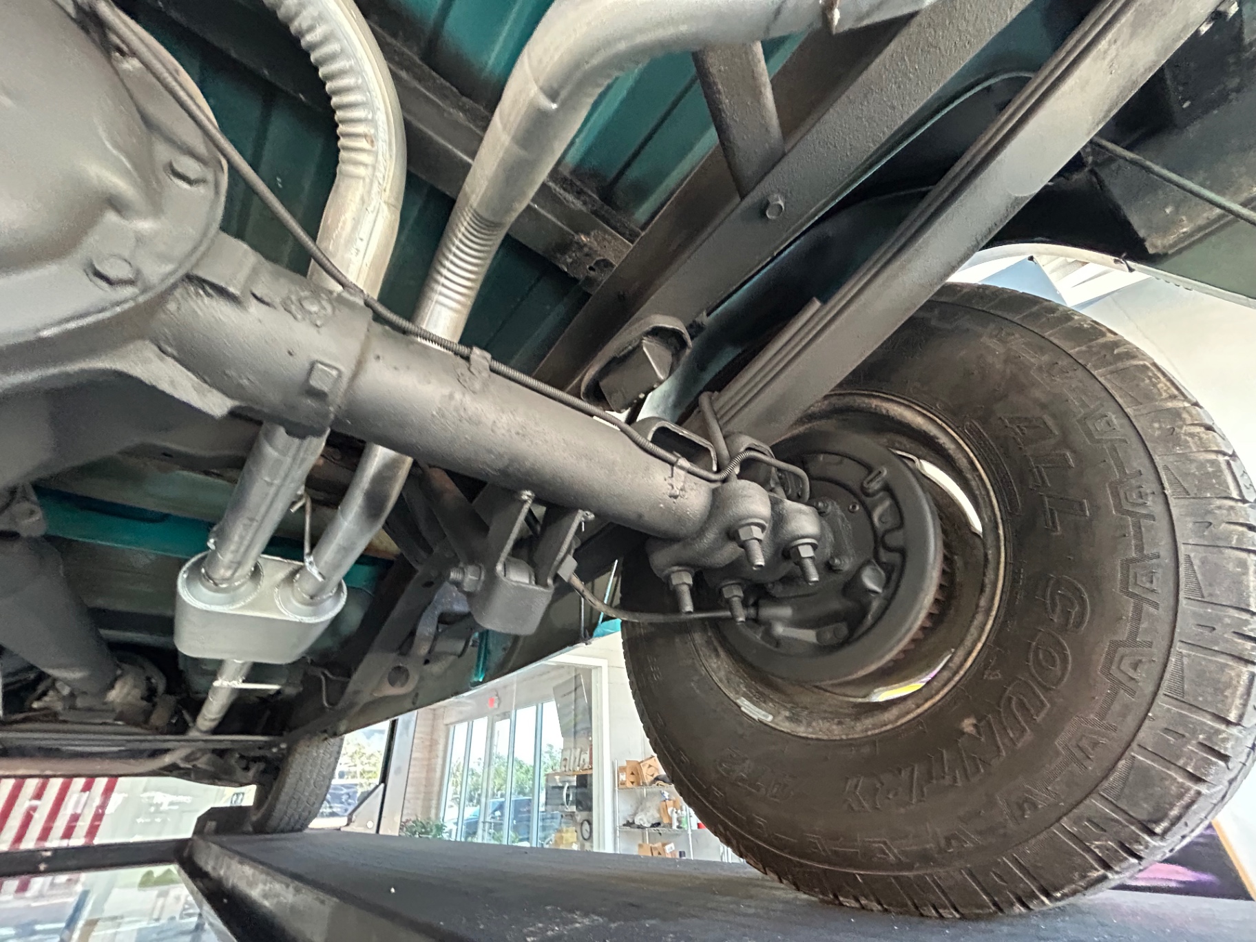 Vehicle photo 40