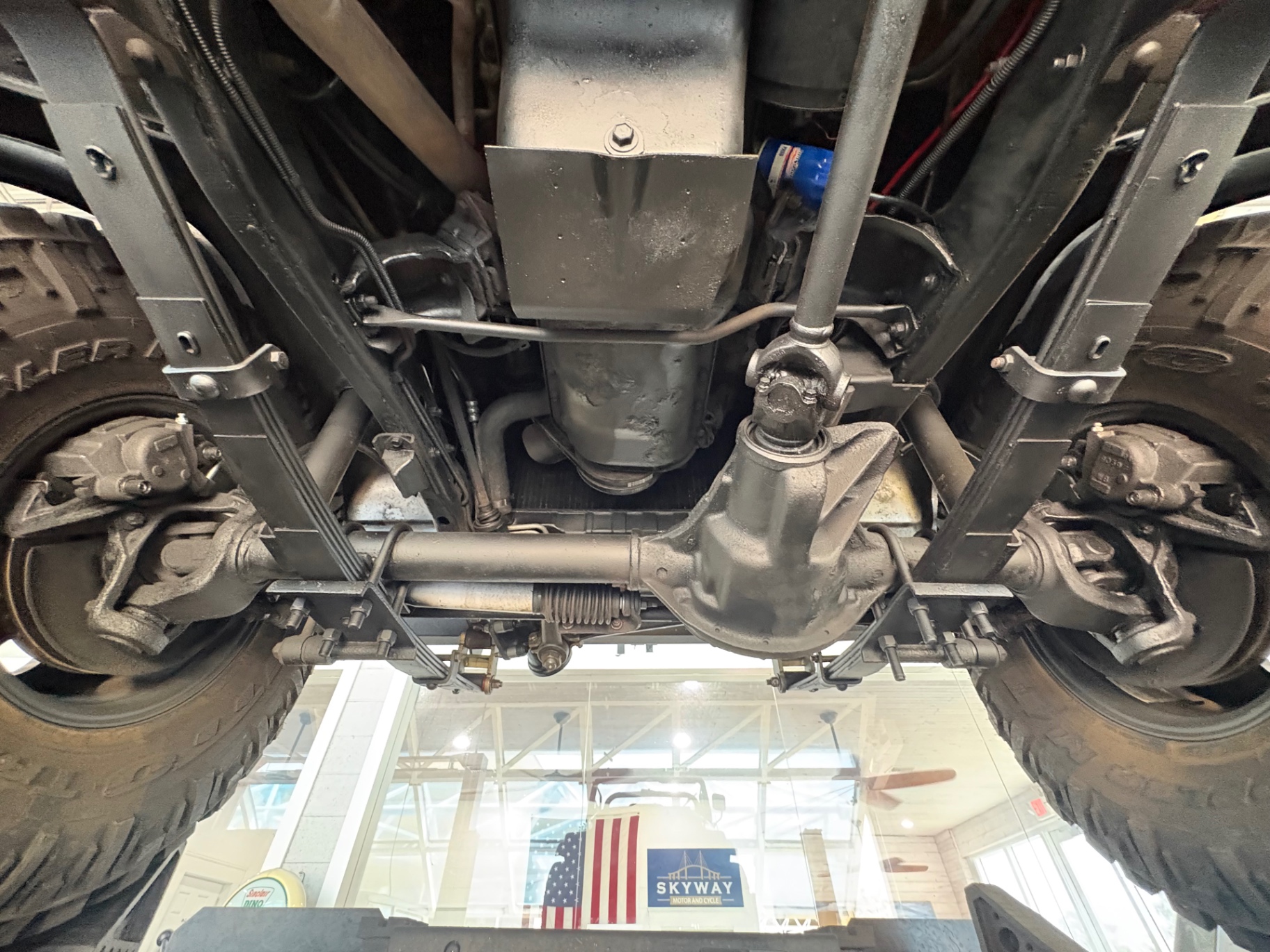 Vehicle photo 49