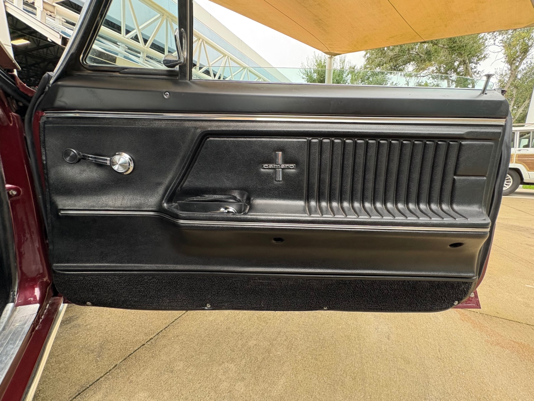 Vehicle photo 37