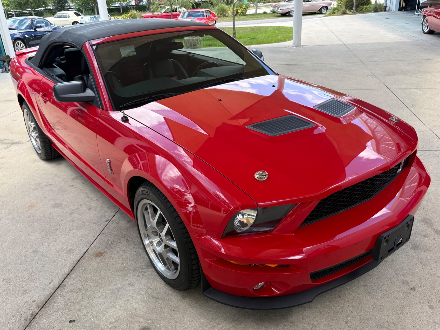 Vehicle photo 36