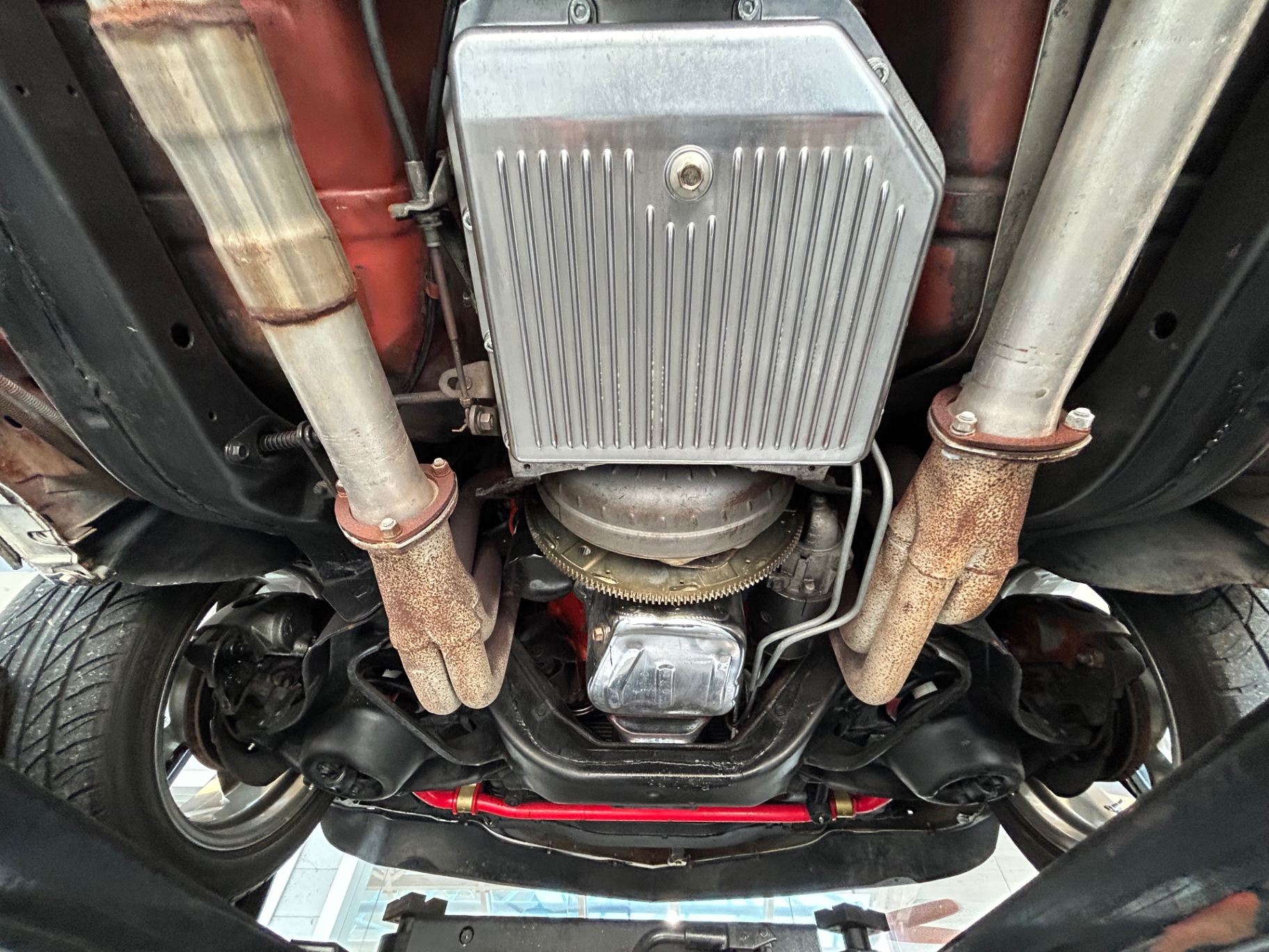 Vehicle photo 46