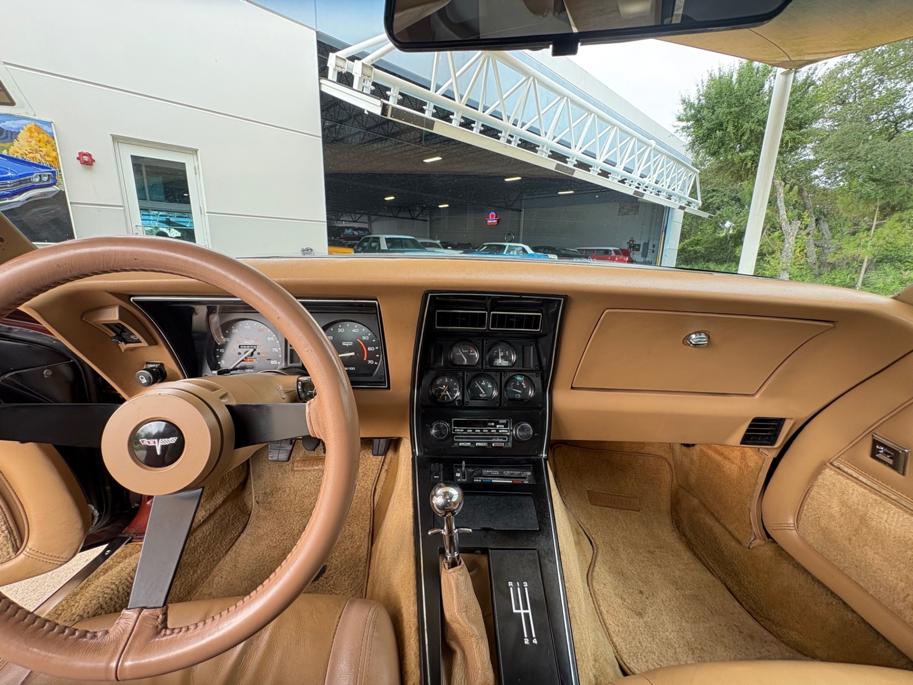 Vehicle photo 35