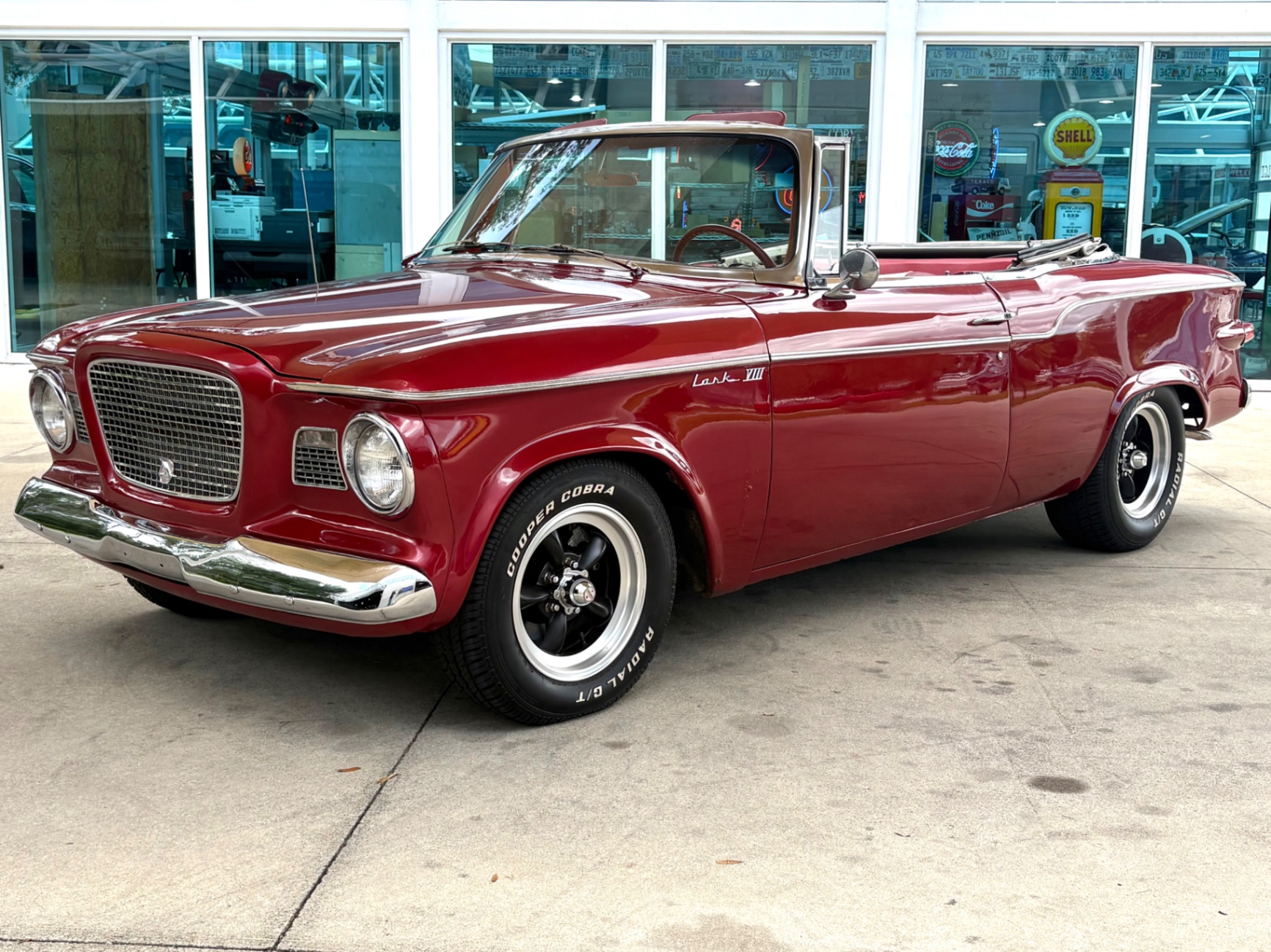 Vehicle photo 11