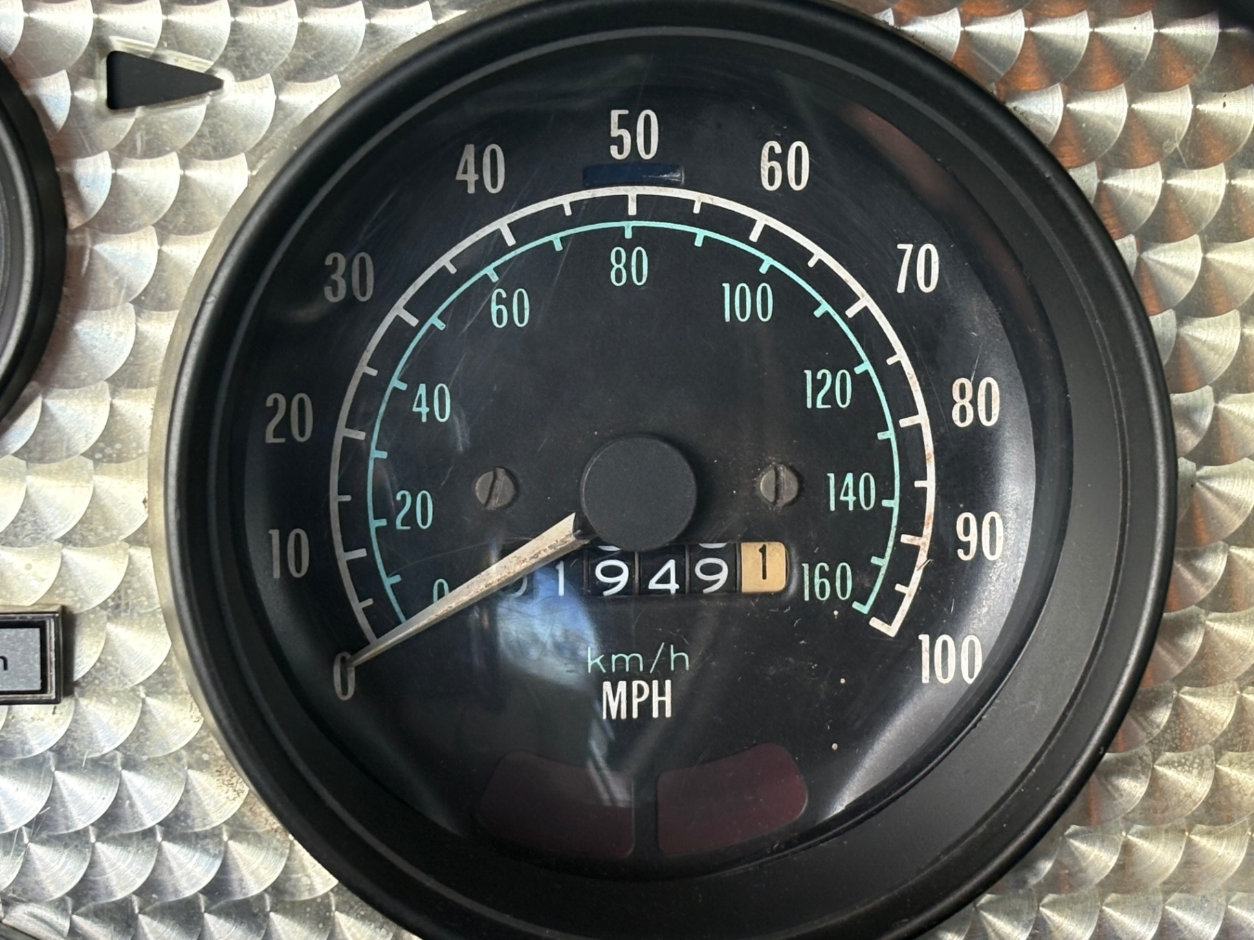 Vehicle photo 25