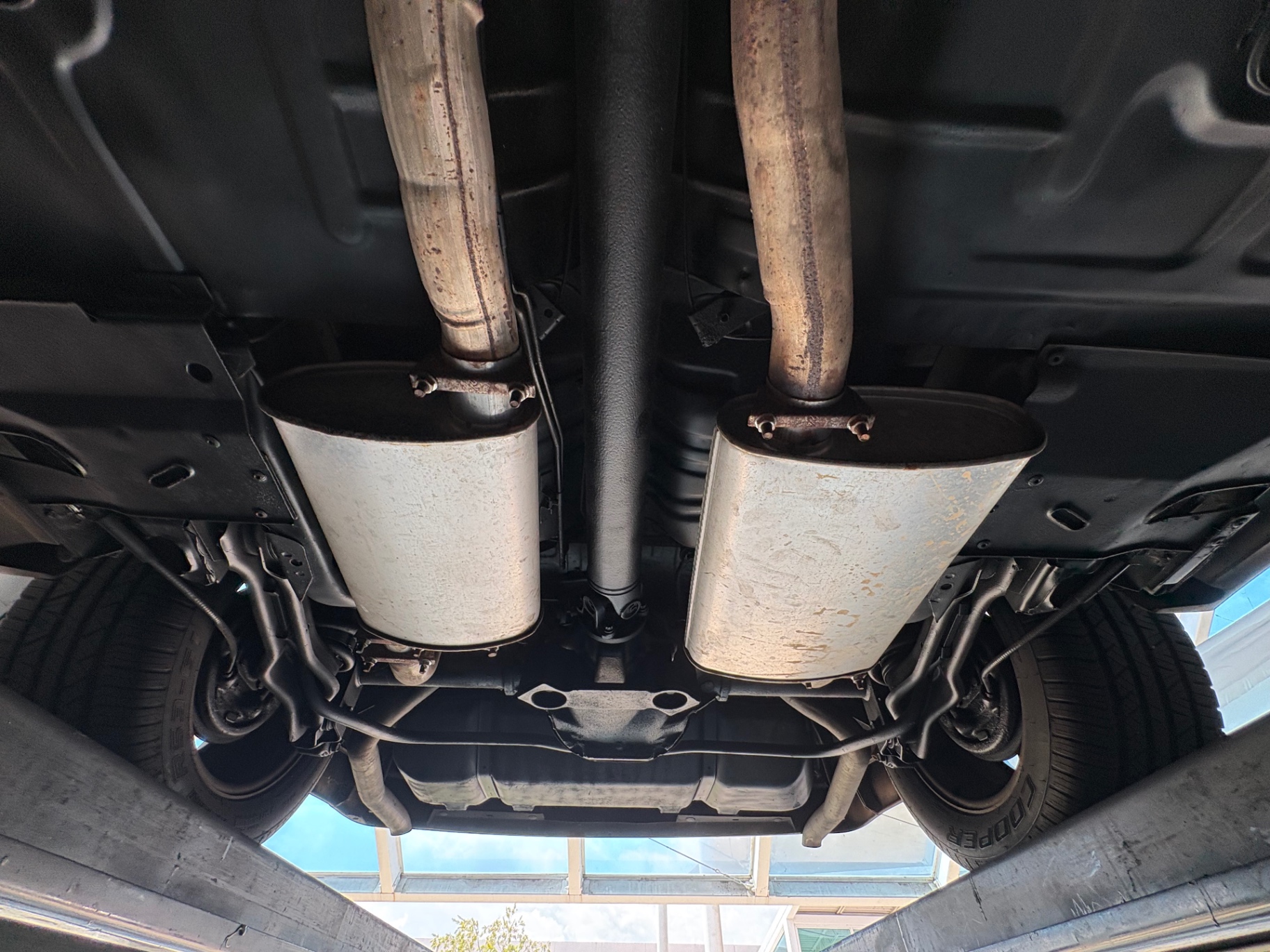 Vehicle photo 61