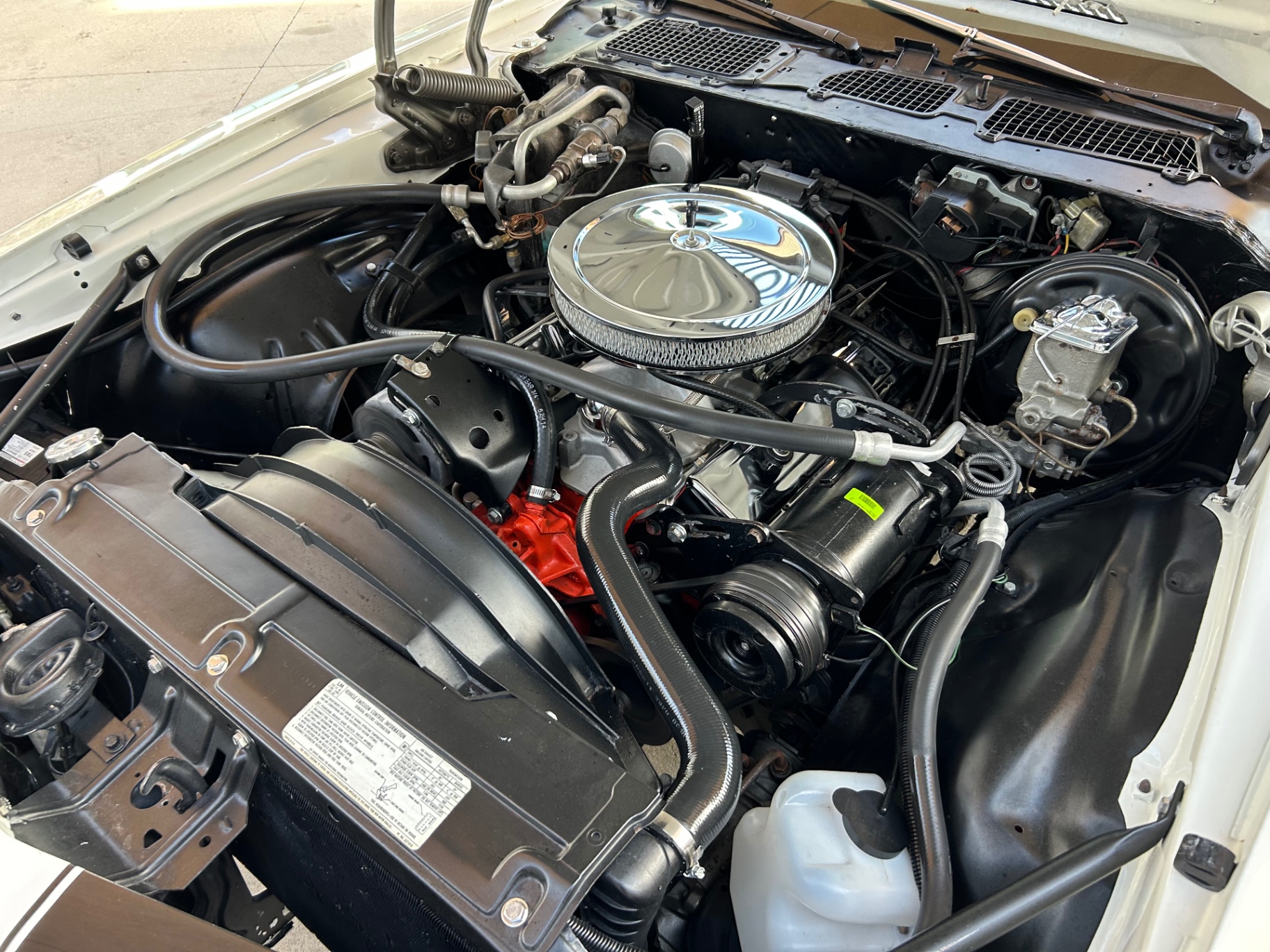 Vehicle photo 27