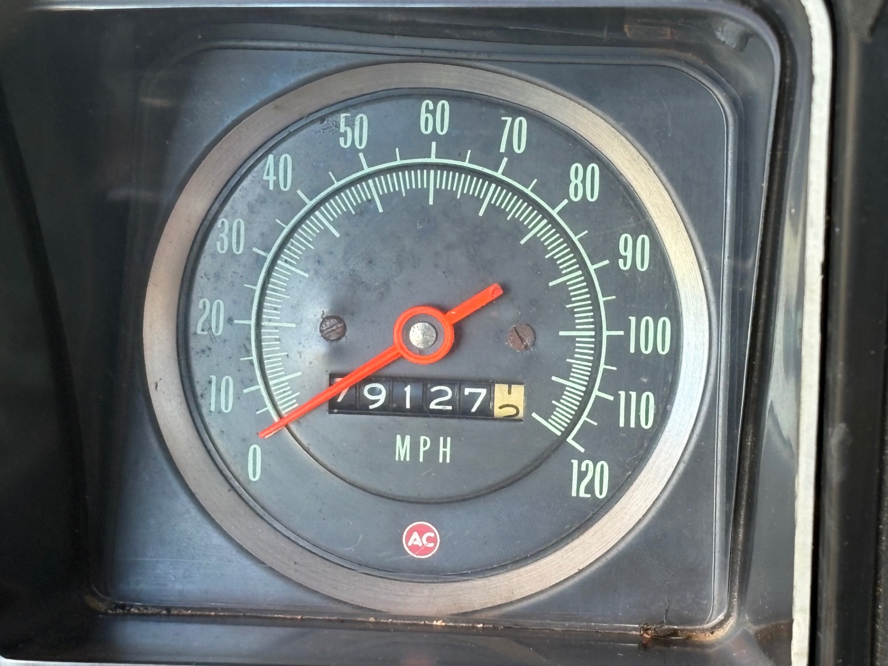 Vehicle photo 24