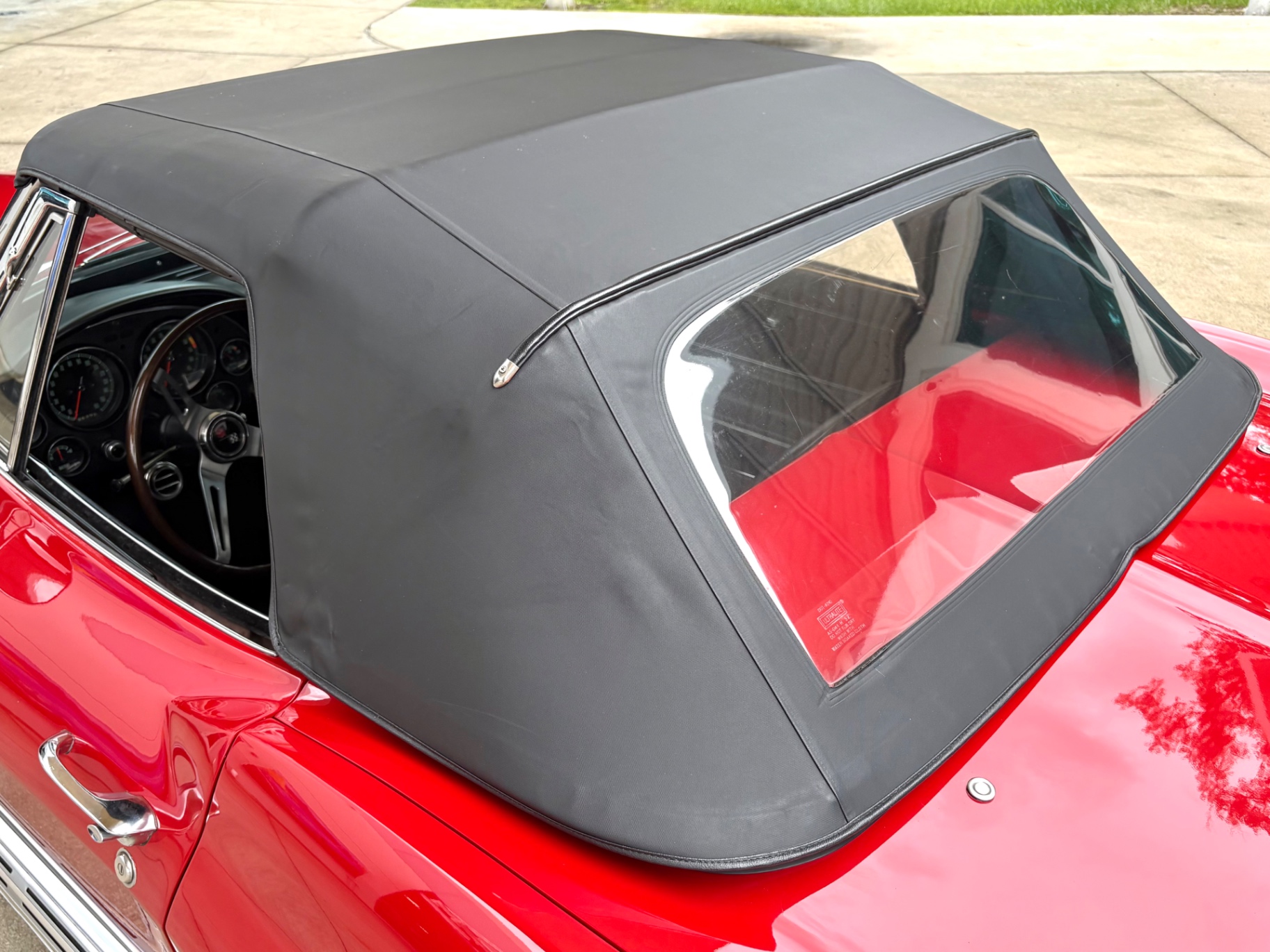 Vehicle photo 25