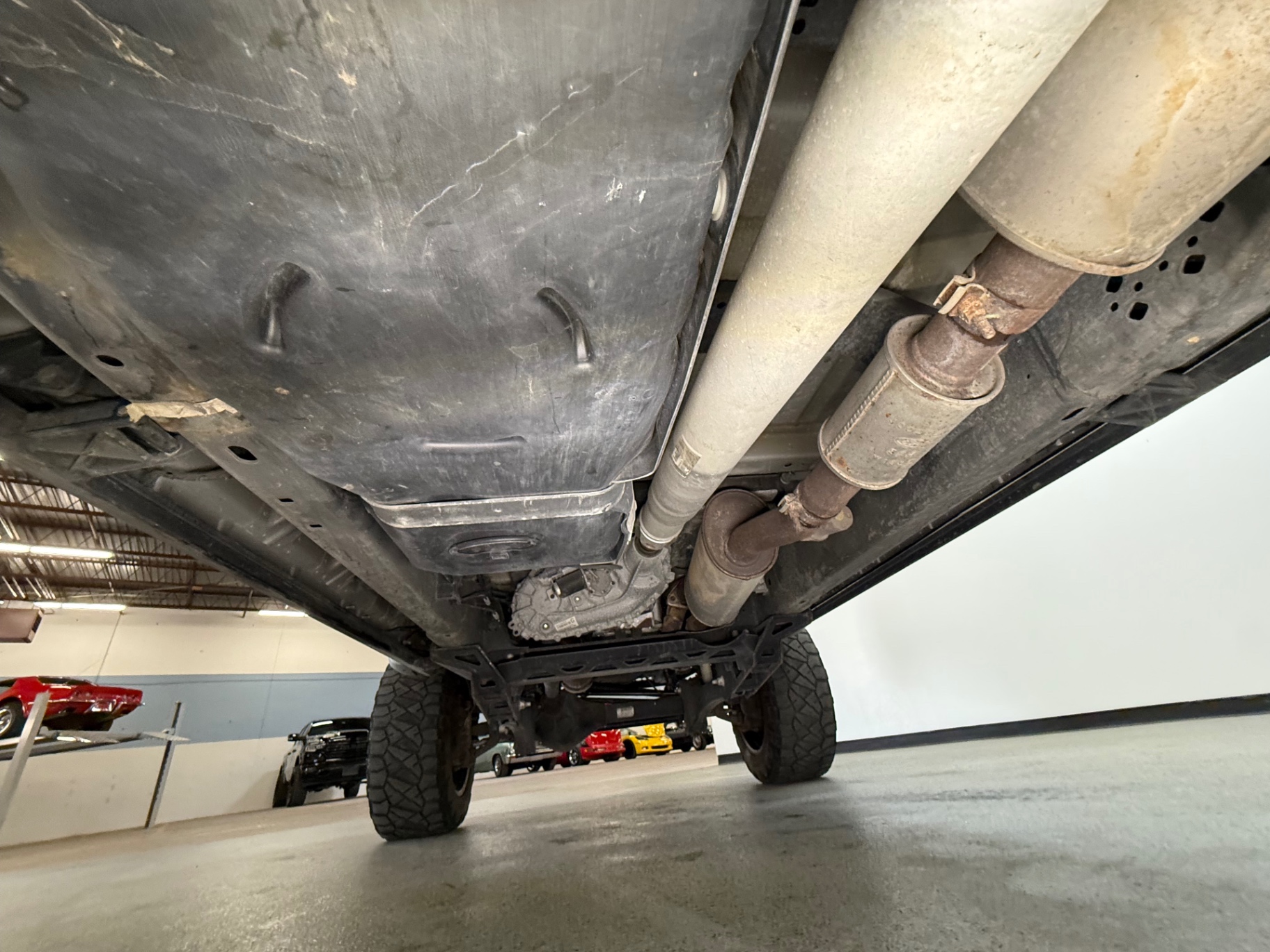 Vehicle photo 48