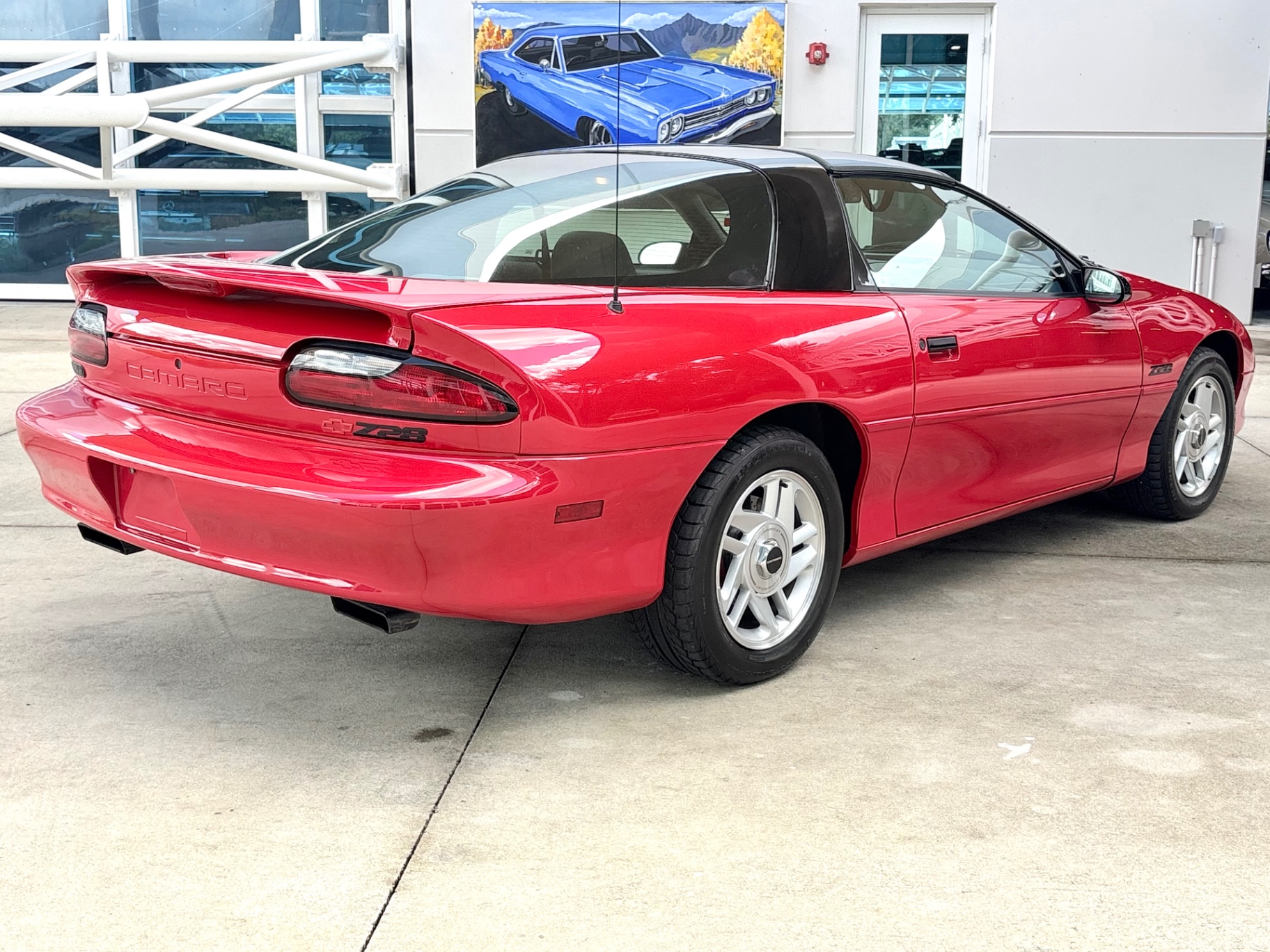 Vehicle photo 6