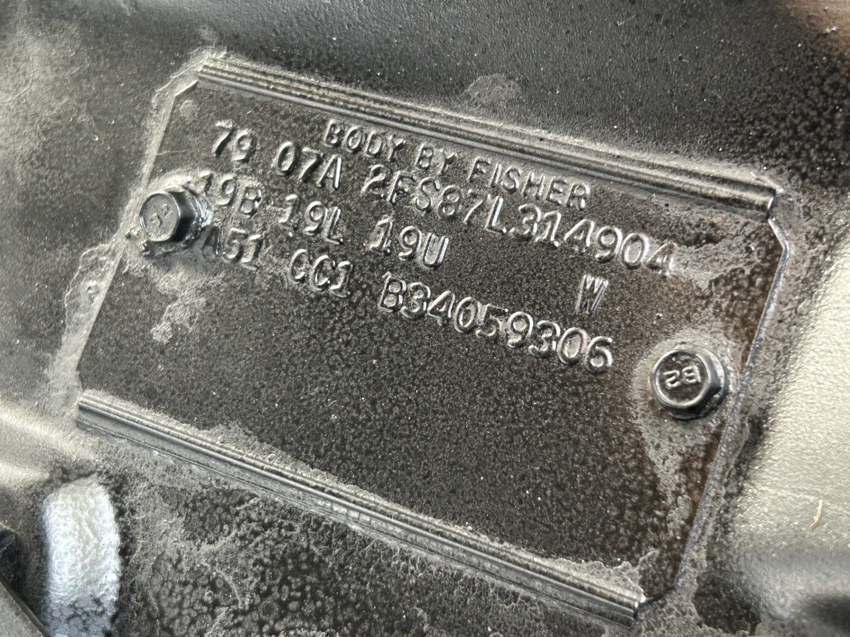 Vehicle photo 27