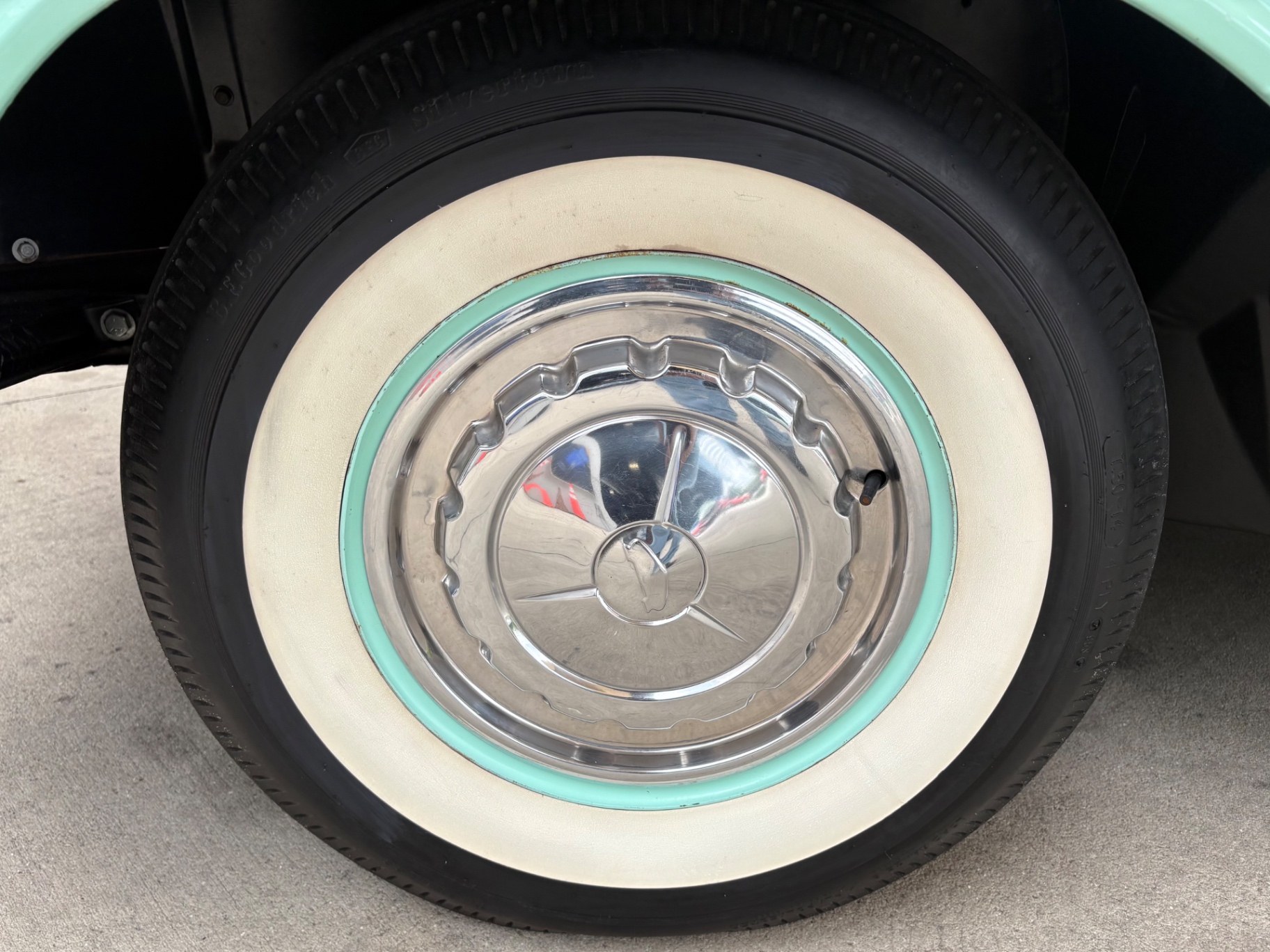 Vehicle photo 21