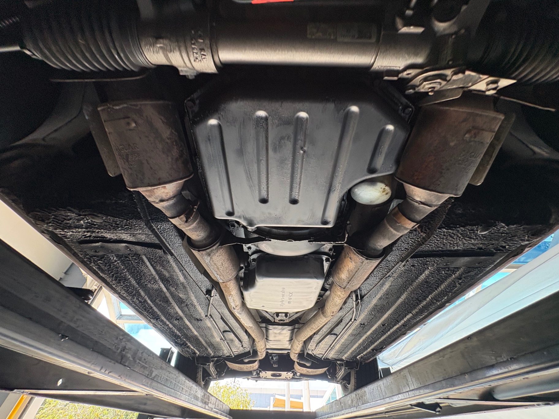 Vehicle photo 56