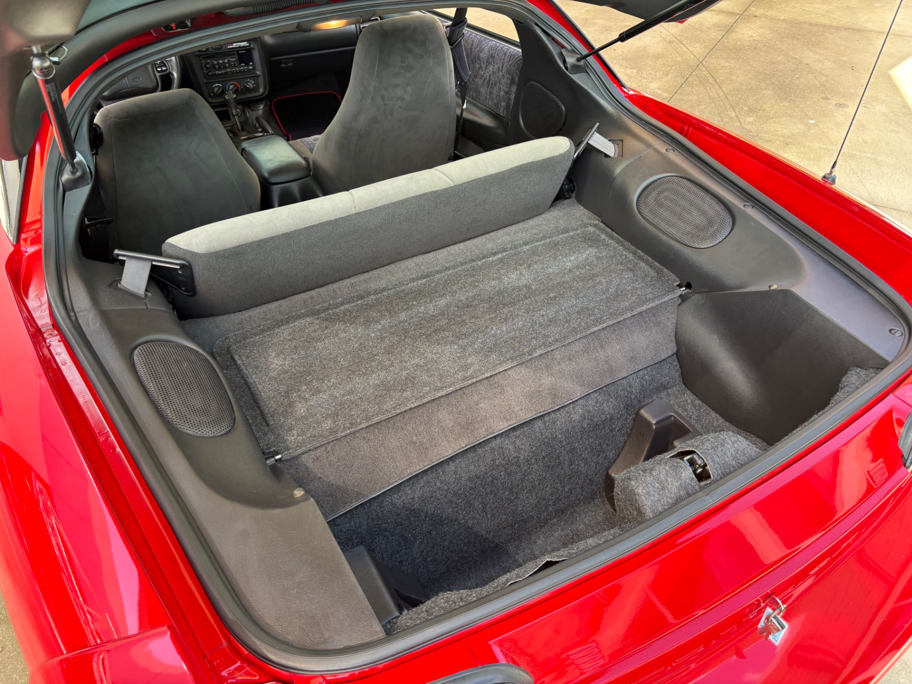 Vehicle photo 9